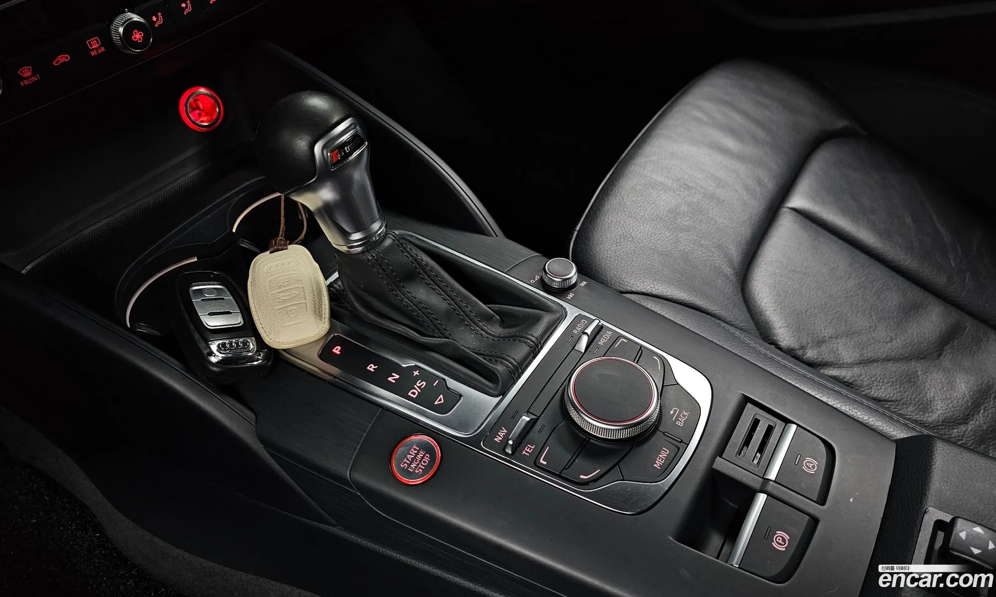 Audi A3 2015 WAUZZZ8V3FA156552 — 27