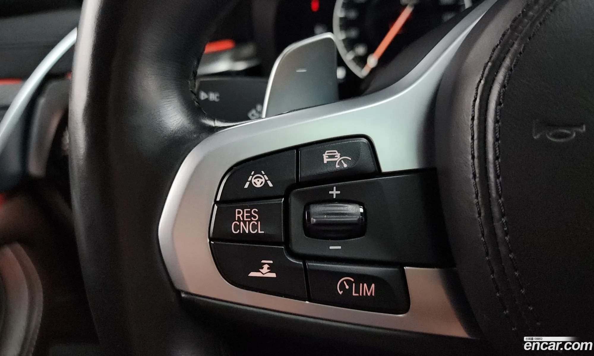 BMW 5 Series 2019 WBAJF310111111111 — 23