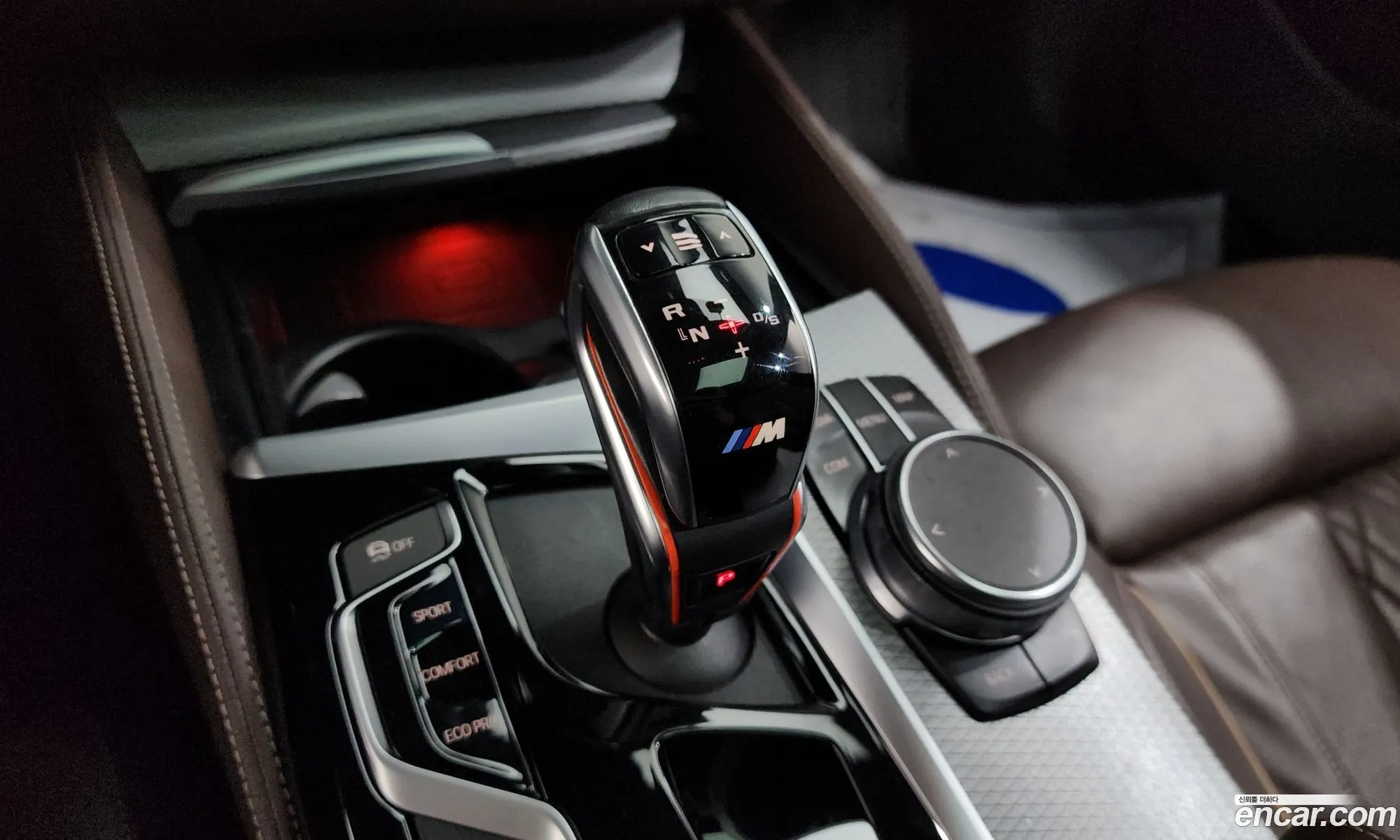 BMW 5 Series 2019 WBAJF310111111111 — 25