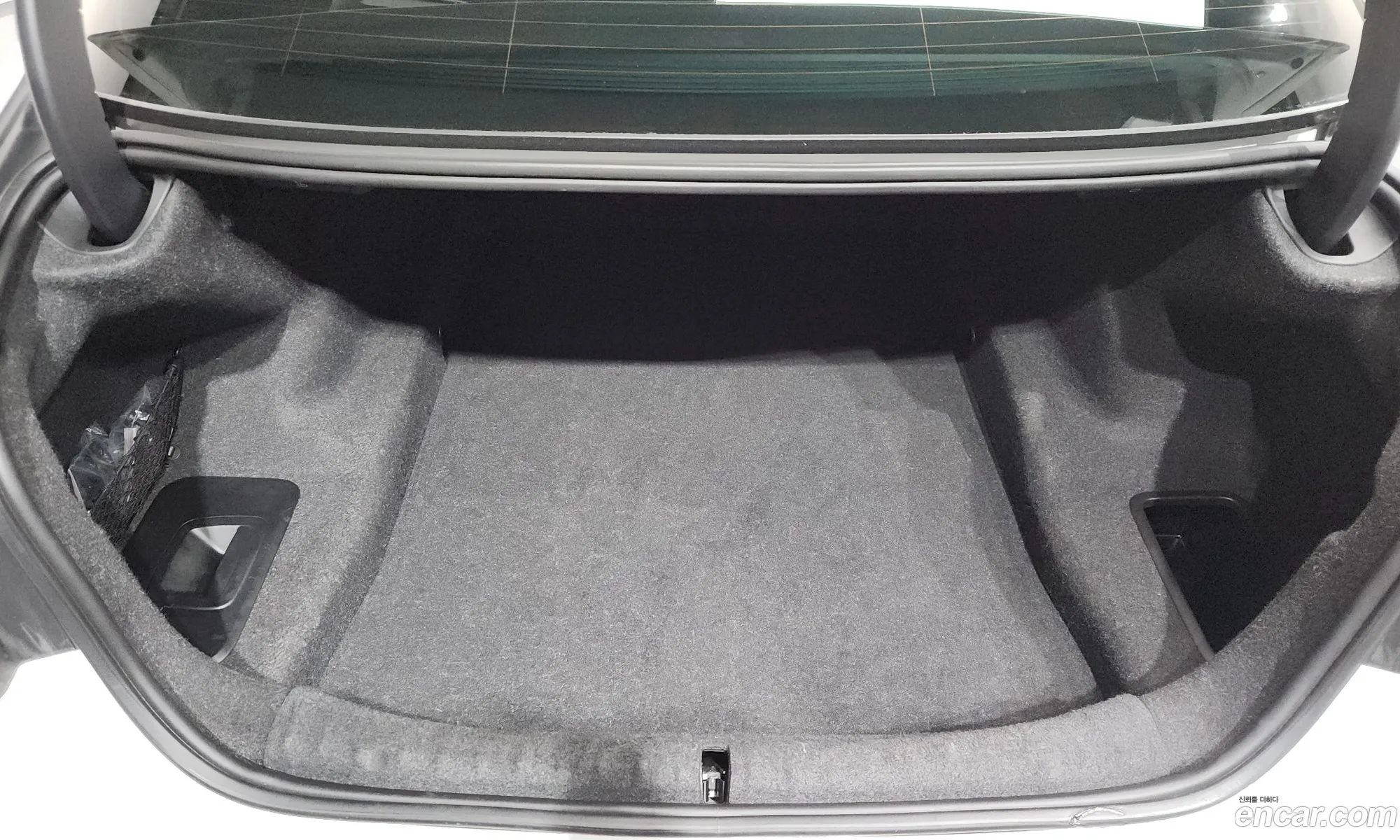 BMW 5 Series 2019 WBAJF310111111111 — 5