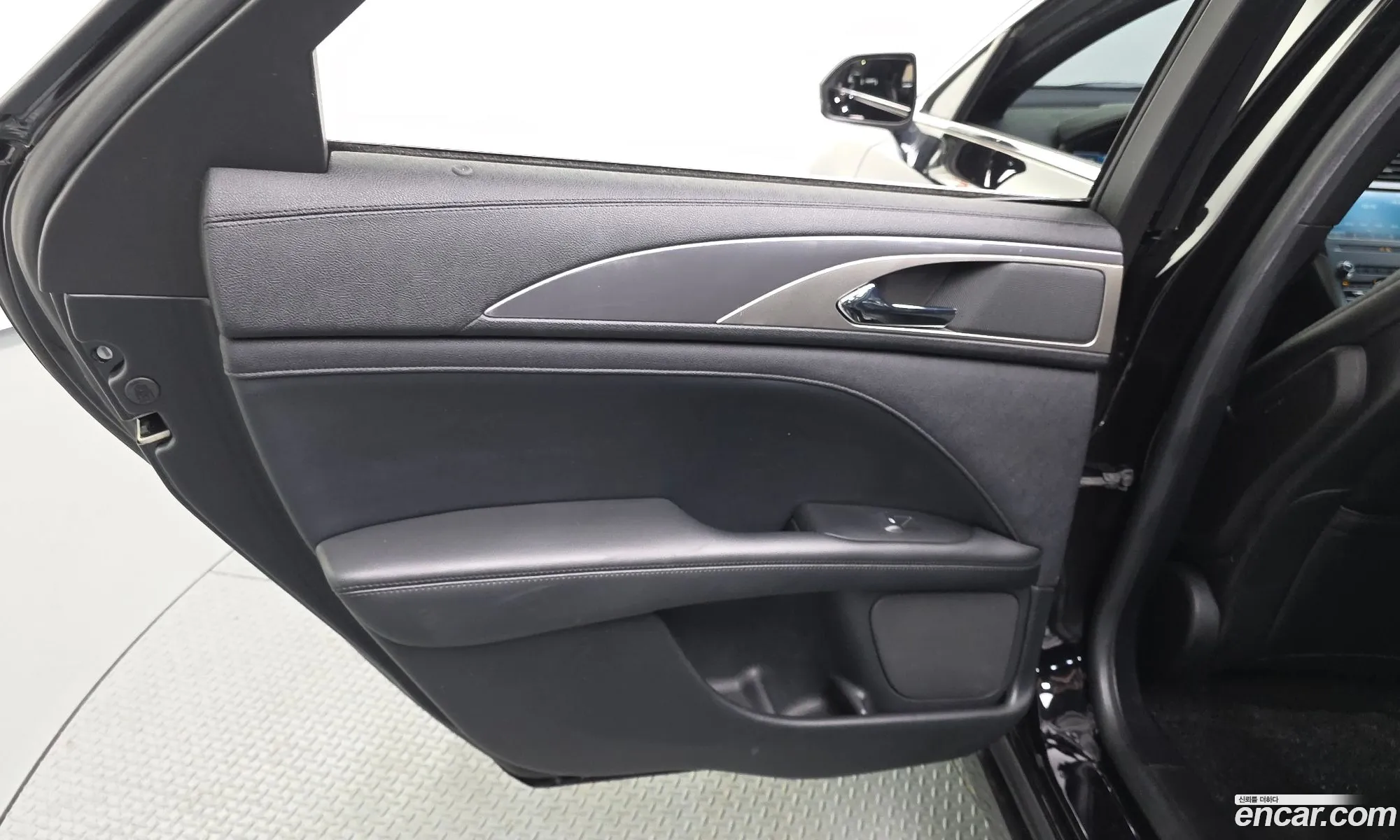 Lincoln MKZ 2020 3LN6L5KU1LR606700 — 14