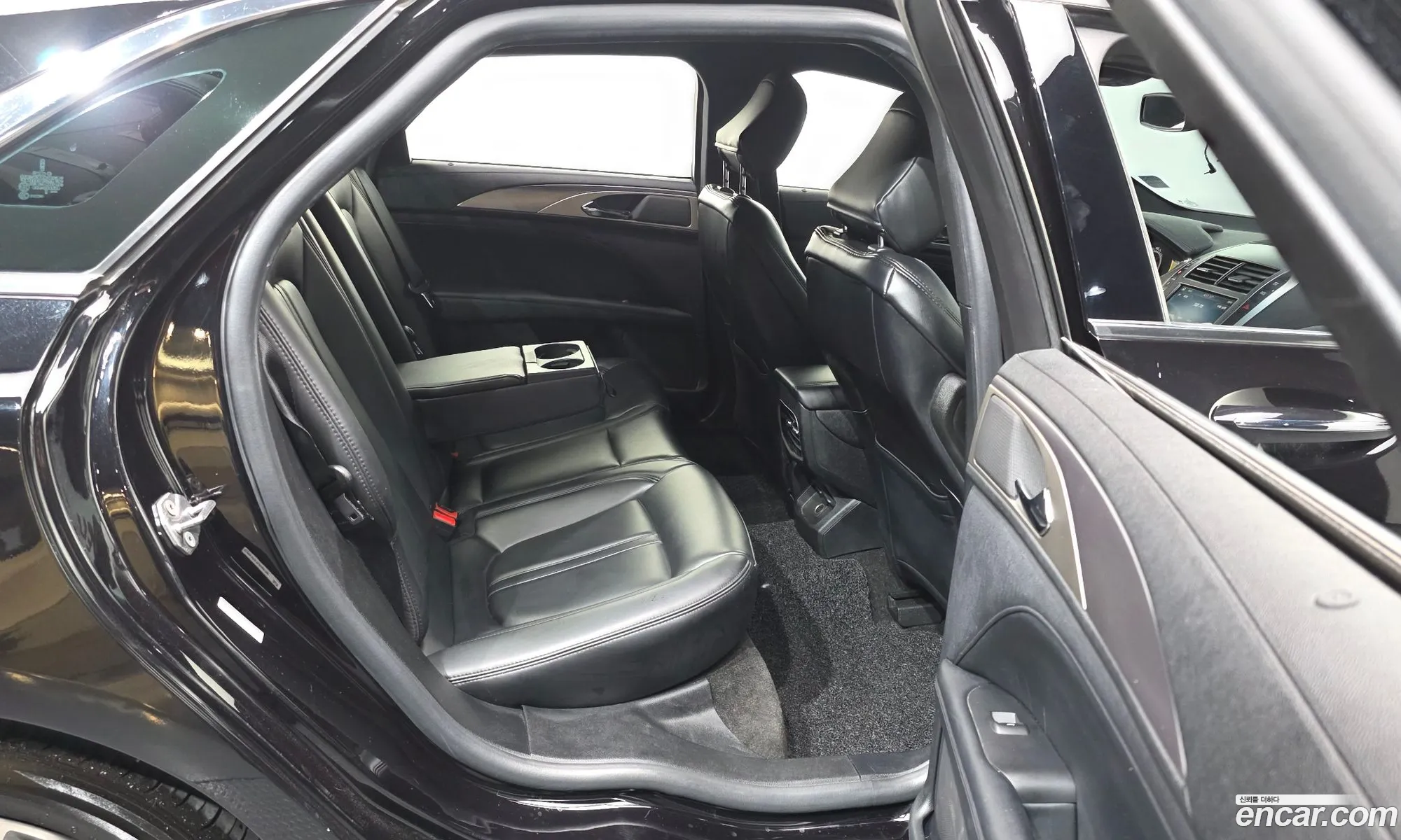 Lincoln MKZ 2020 3LN6L5KU1LR606700 — 2