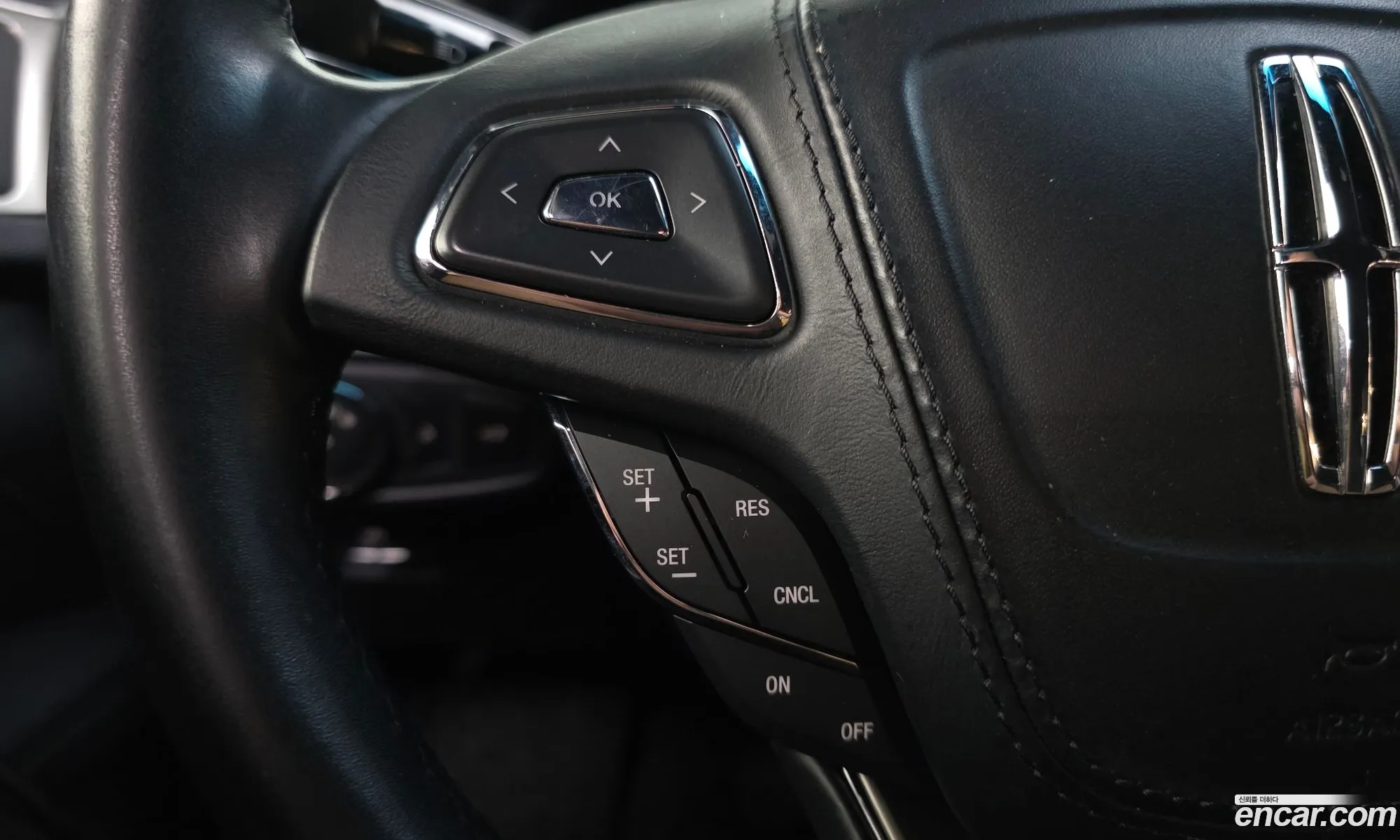 Lincoln MKZ 2020 3LN6L5KU1LR606700 — 10