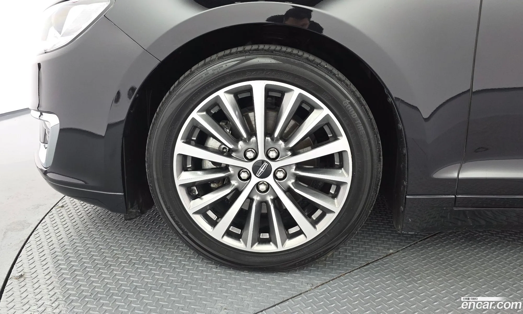 Lincoln MKZ 2020 3LN6L5KU1LR606700 — 17