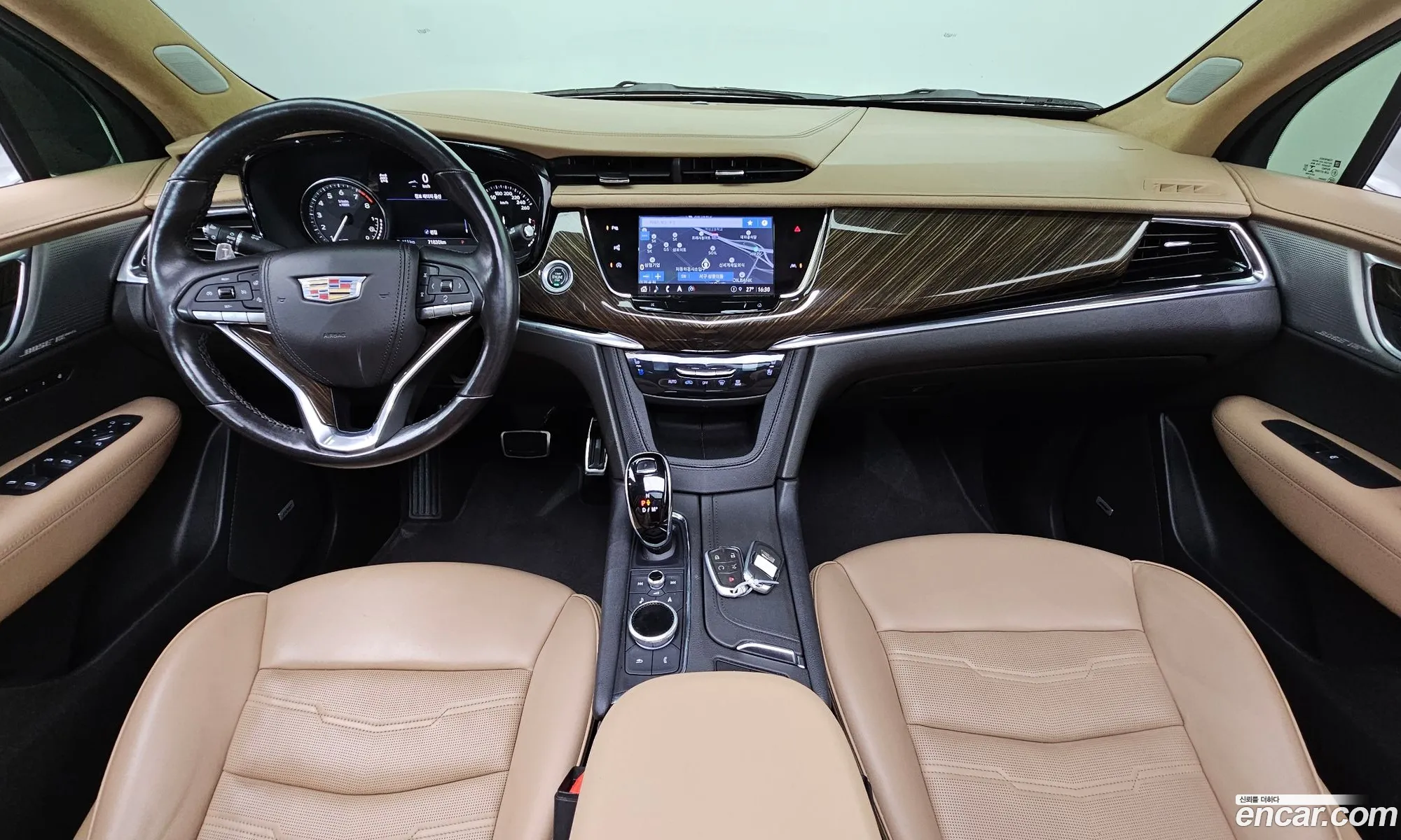 Cadillac XT6 2022 — 28