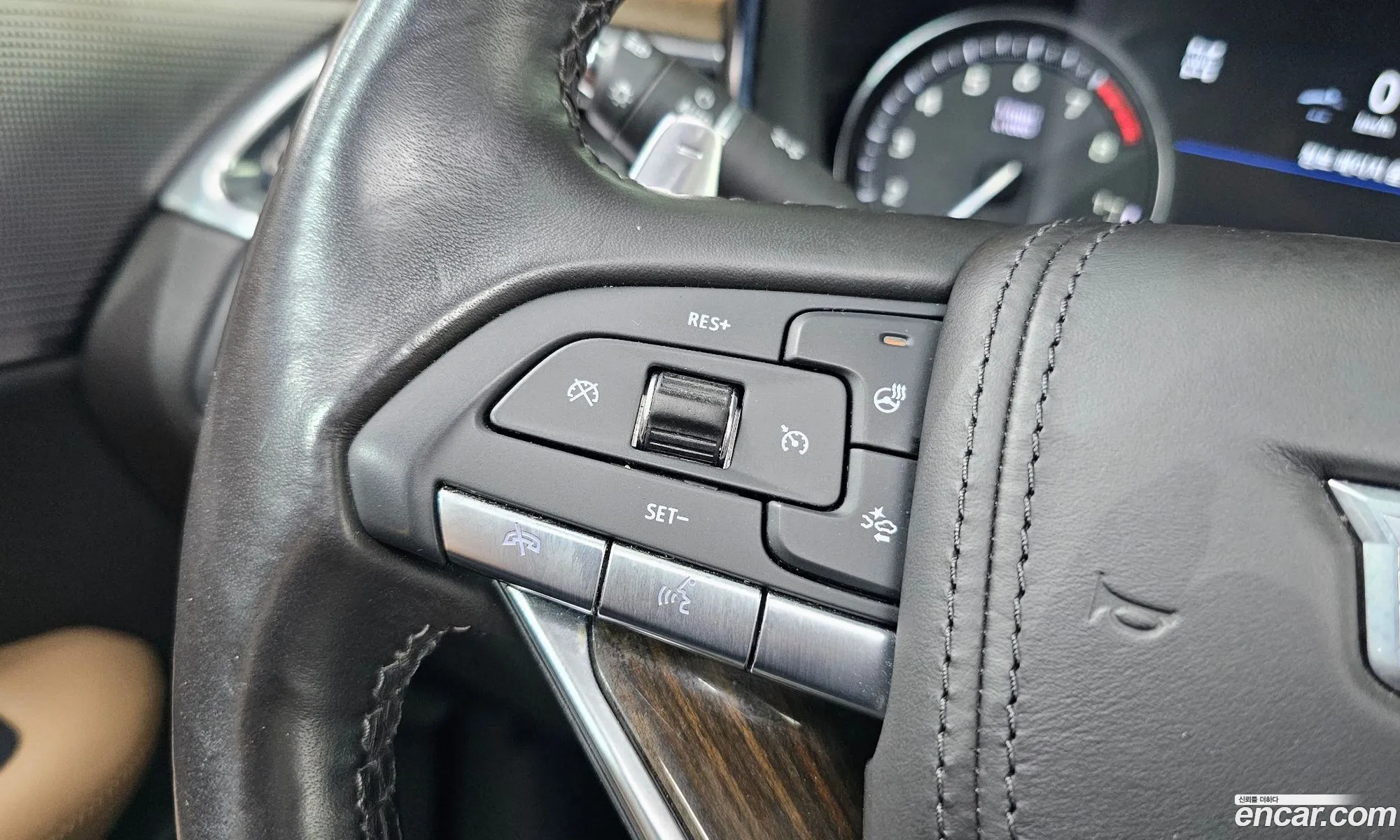 Cadillac XT6 2022 — 19