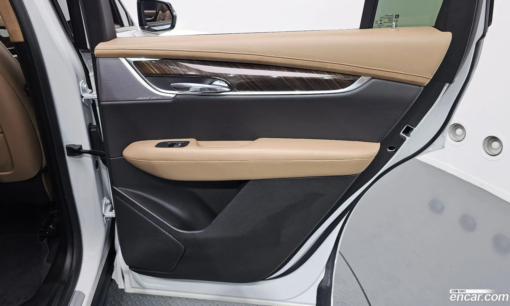 Cadillac XT6 2022 — 12