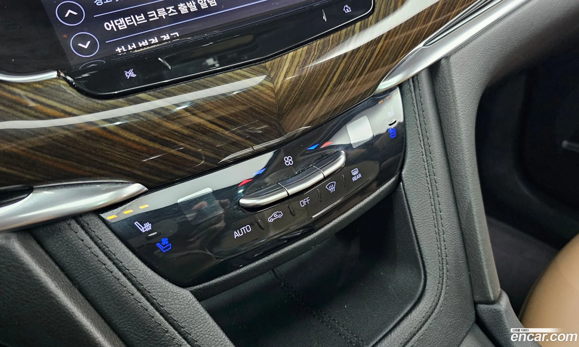 Cadillac XT6 2022 — 3