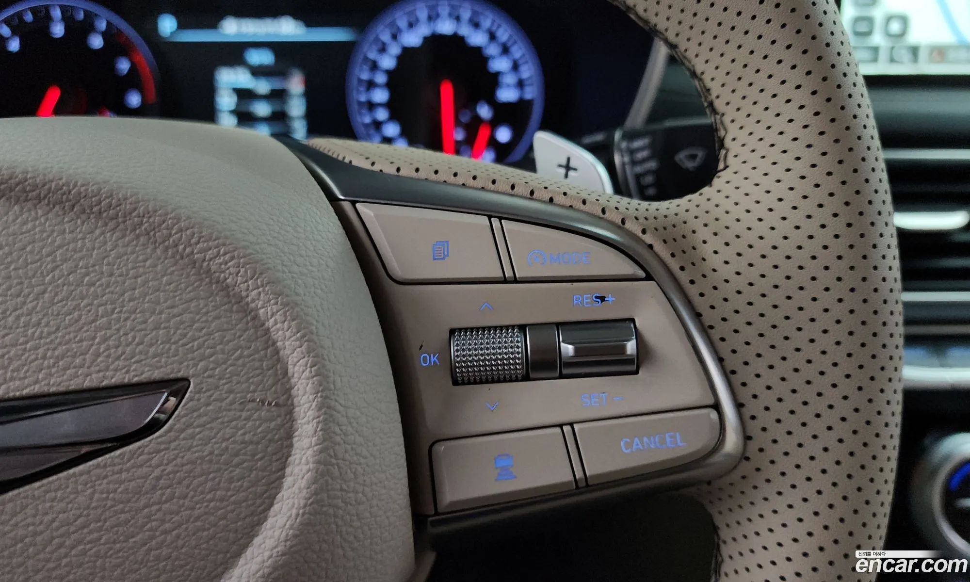 Genesis G70 2019 KMTG341ADKU046167 — 7