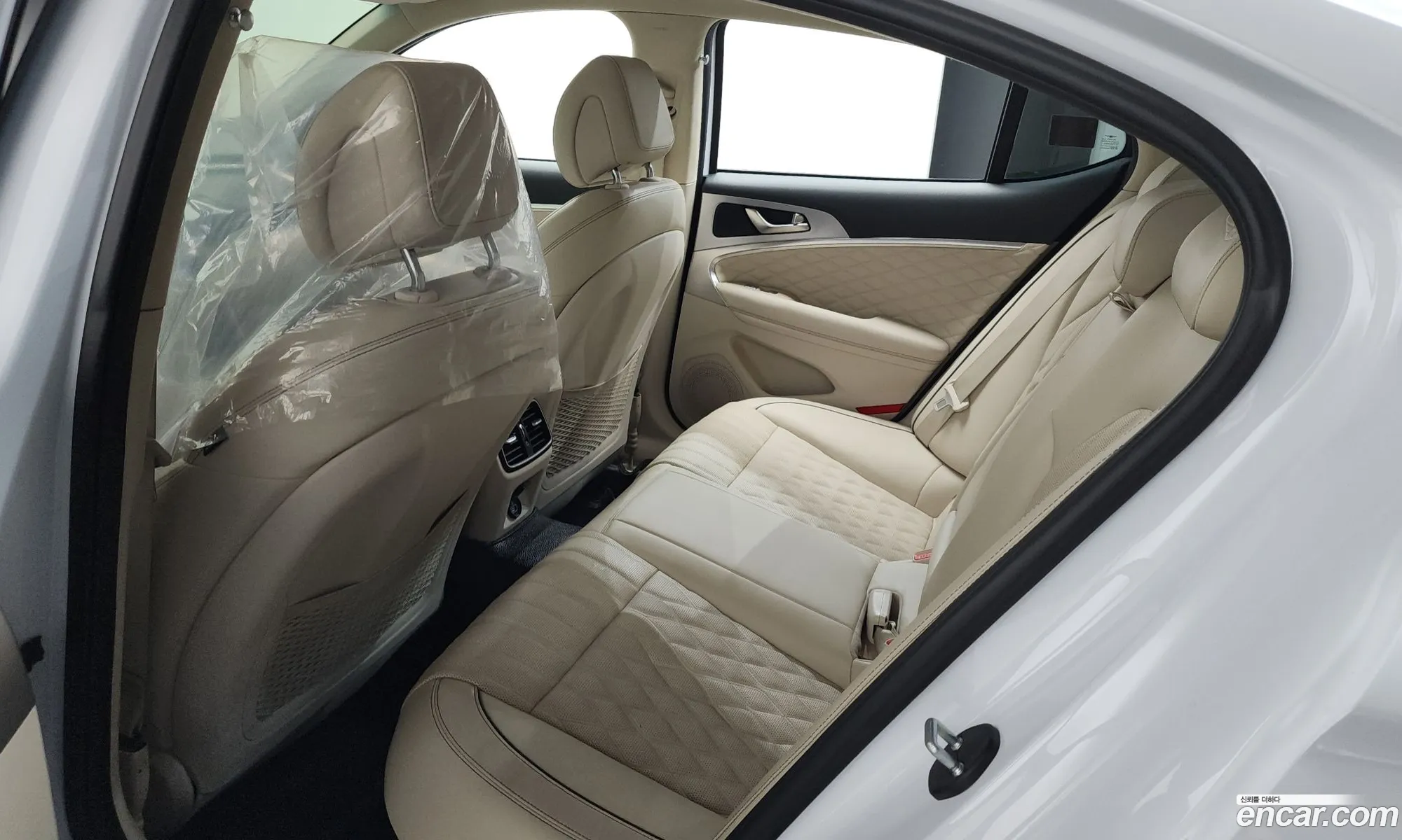Genesis G70 2019 KMTG341ADKU046167 — 8