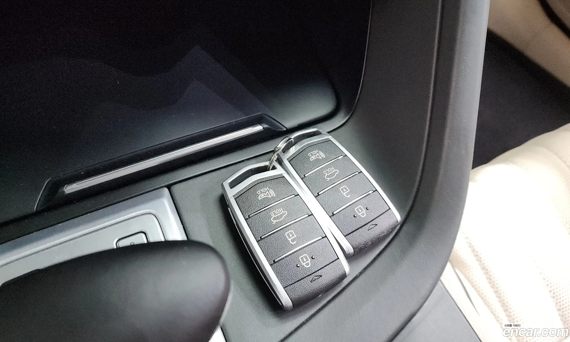 Genesis G70 2019 KMTG341ADKU046167 — 3
