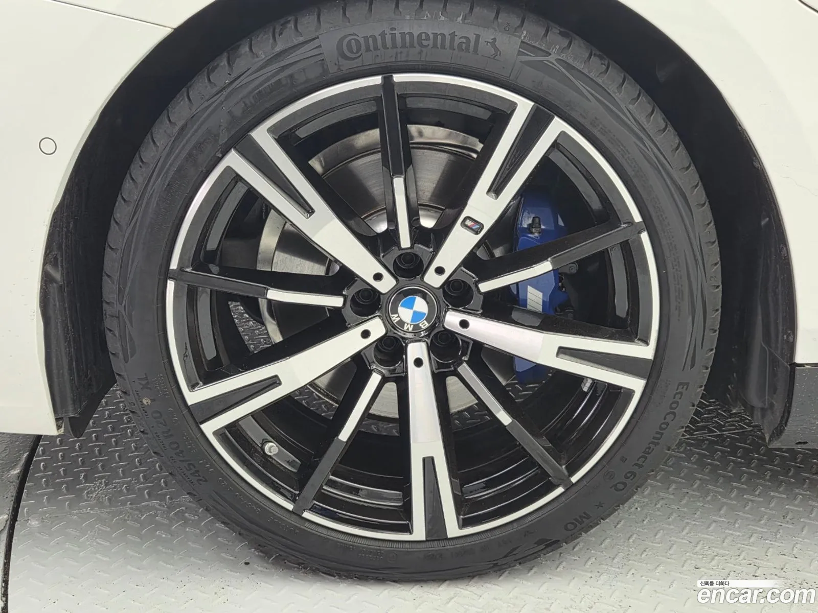 BMW 5 Series 2026 — 10