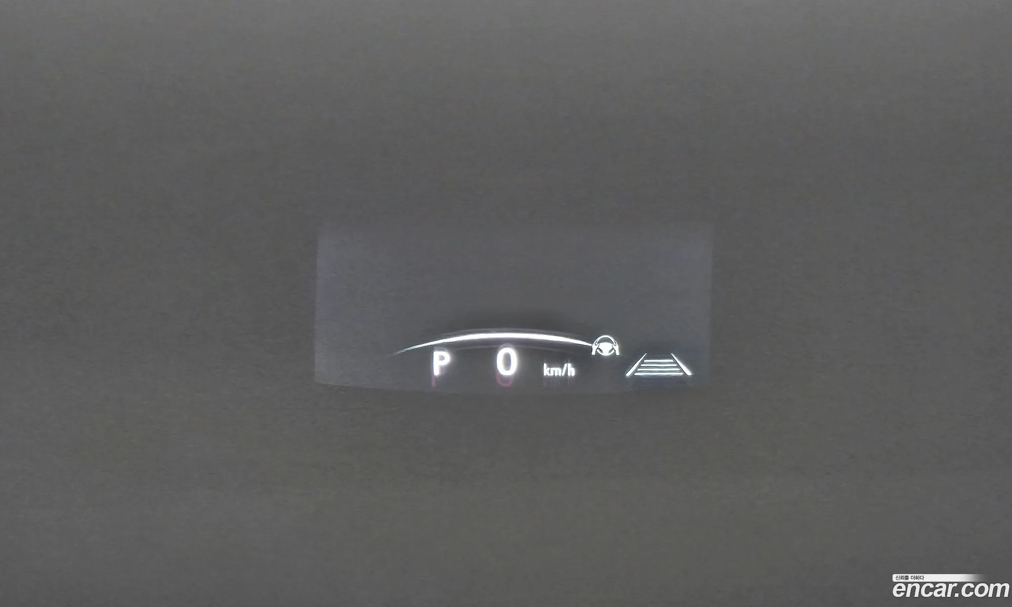 Lexus LM 2025 JTHBAAAD4S5006465 — 30