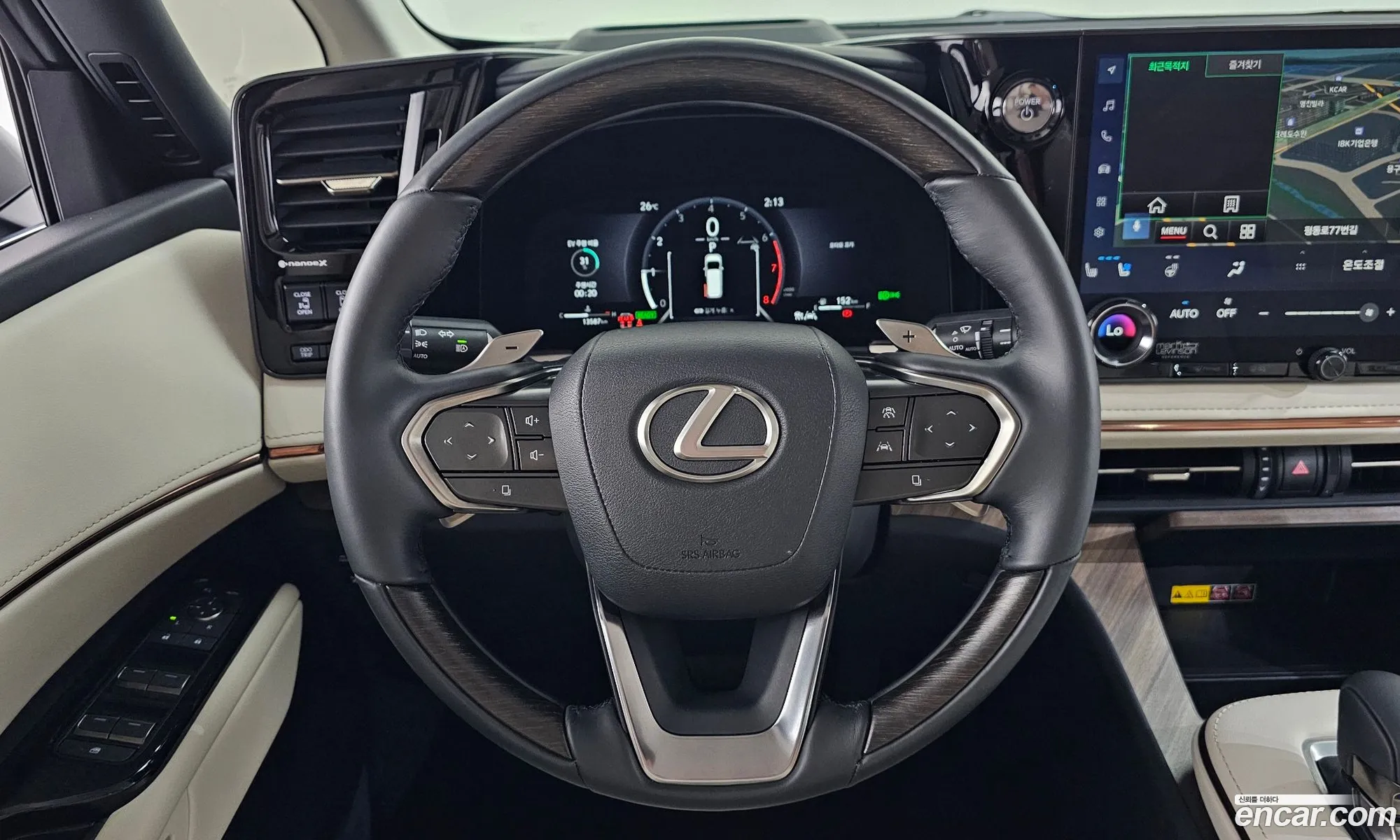 Lexus LM 2025 JTHBAAAD4S5006465 — 18