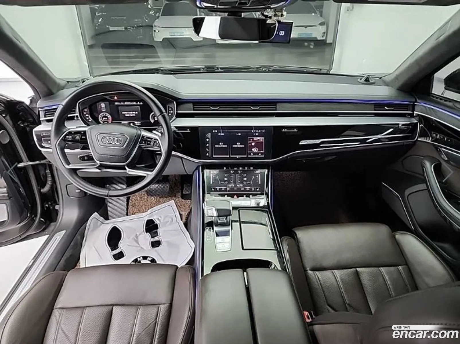 Audi A8 2021 — 18