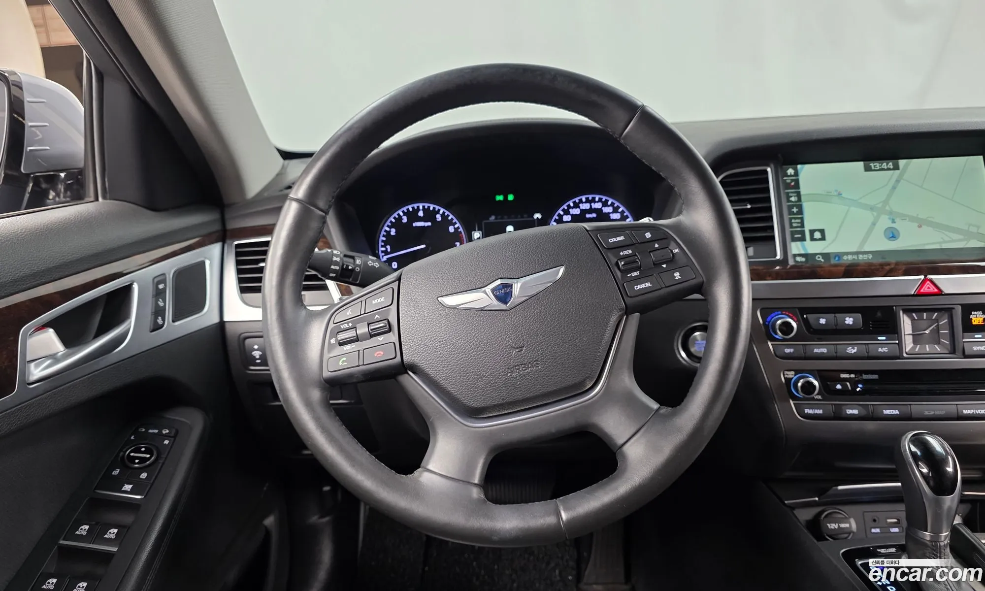 Hyundai Genesis DH 2015 — 3