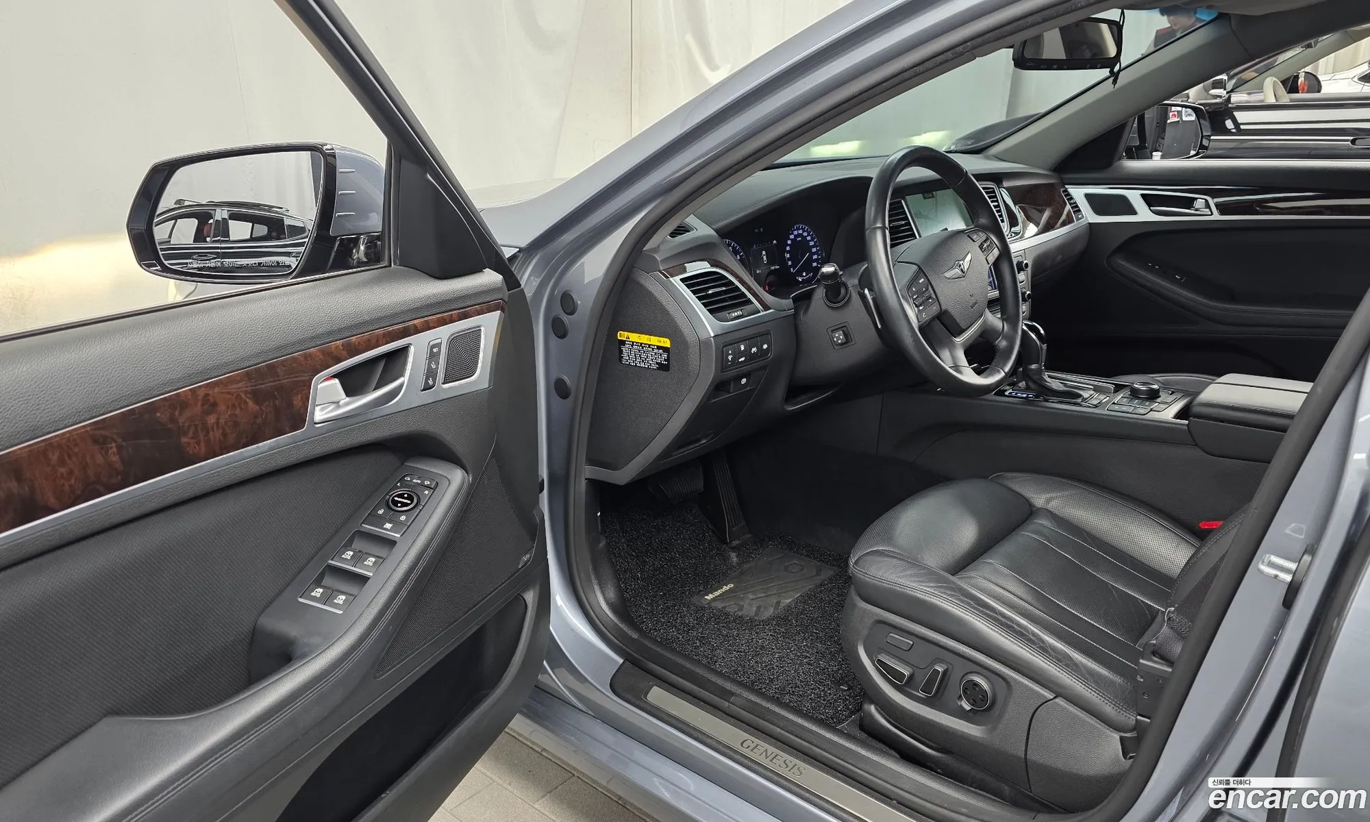 Hyundai Genesis DH 2015 — 19
