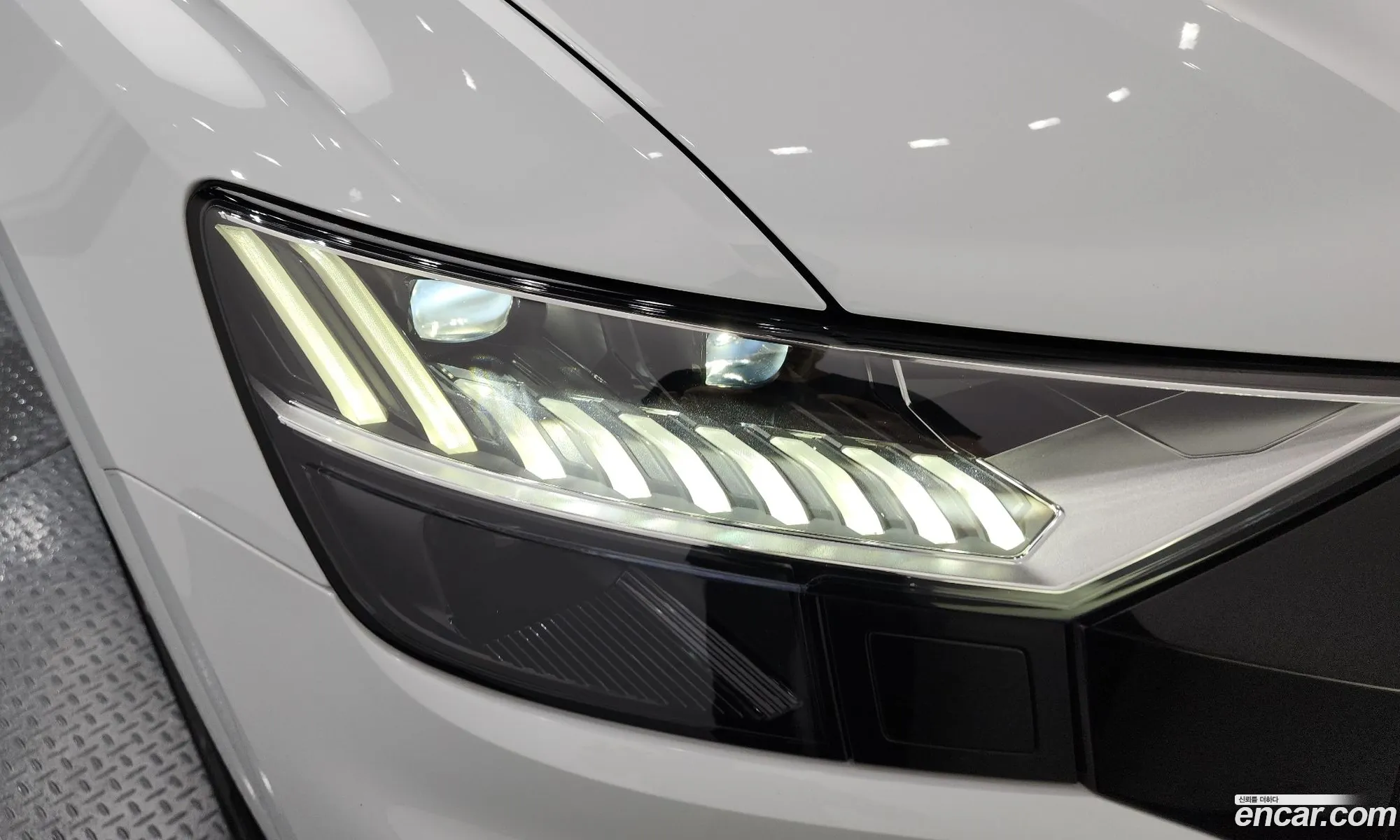 Audi Q8 2023 11111111111111111 — 2