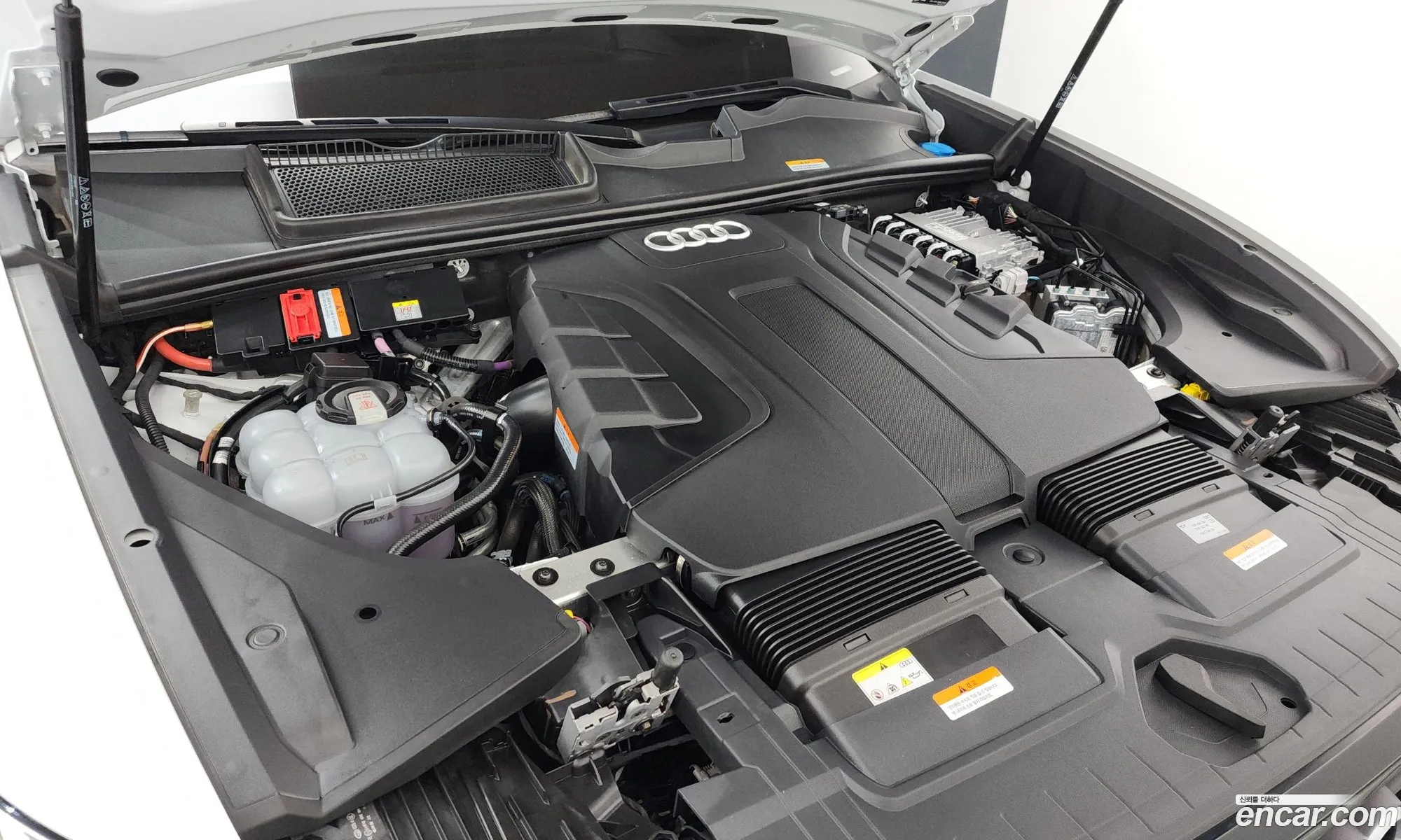 Audi Q8 2023 11111111111111111 — 30
