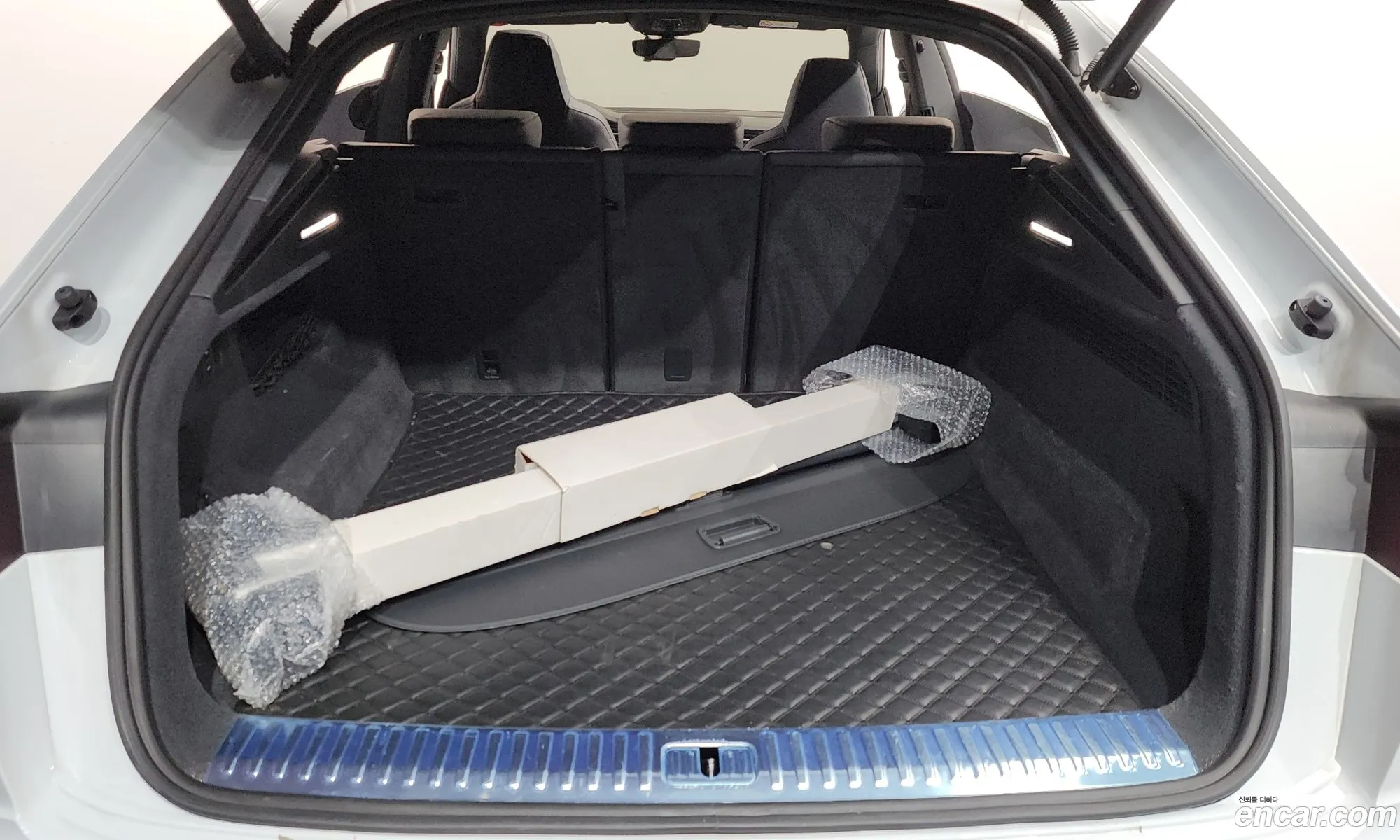 Audi Q8 2023 11111111111111111 — 4
