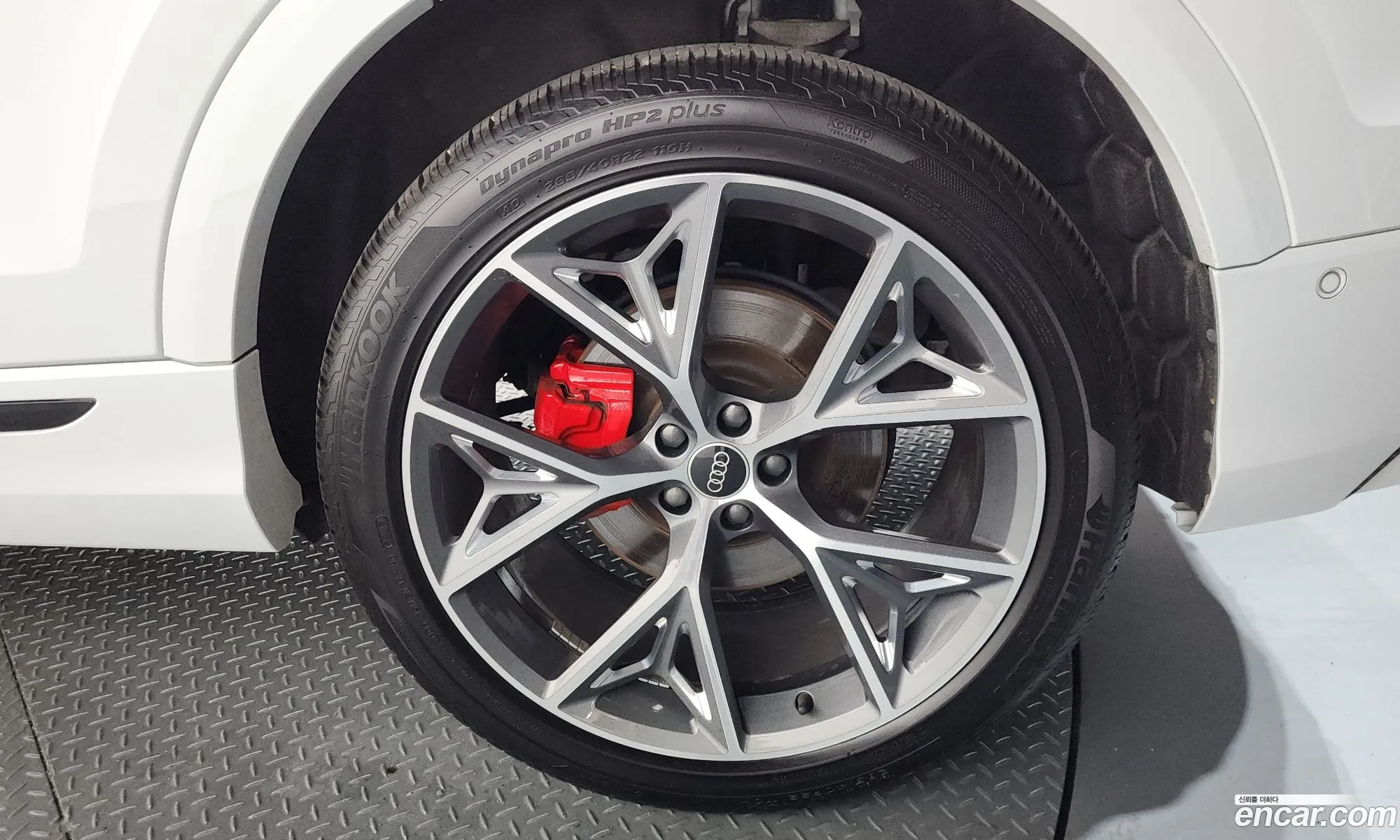 Audi Q8 2023 11111111111111111 — 27