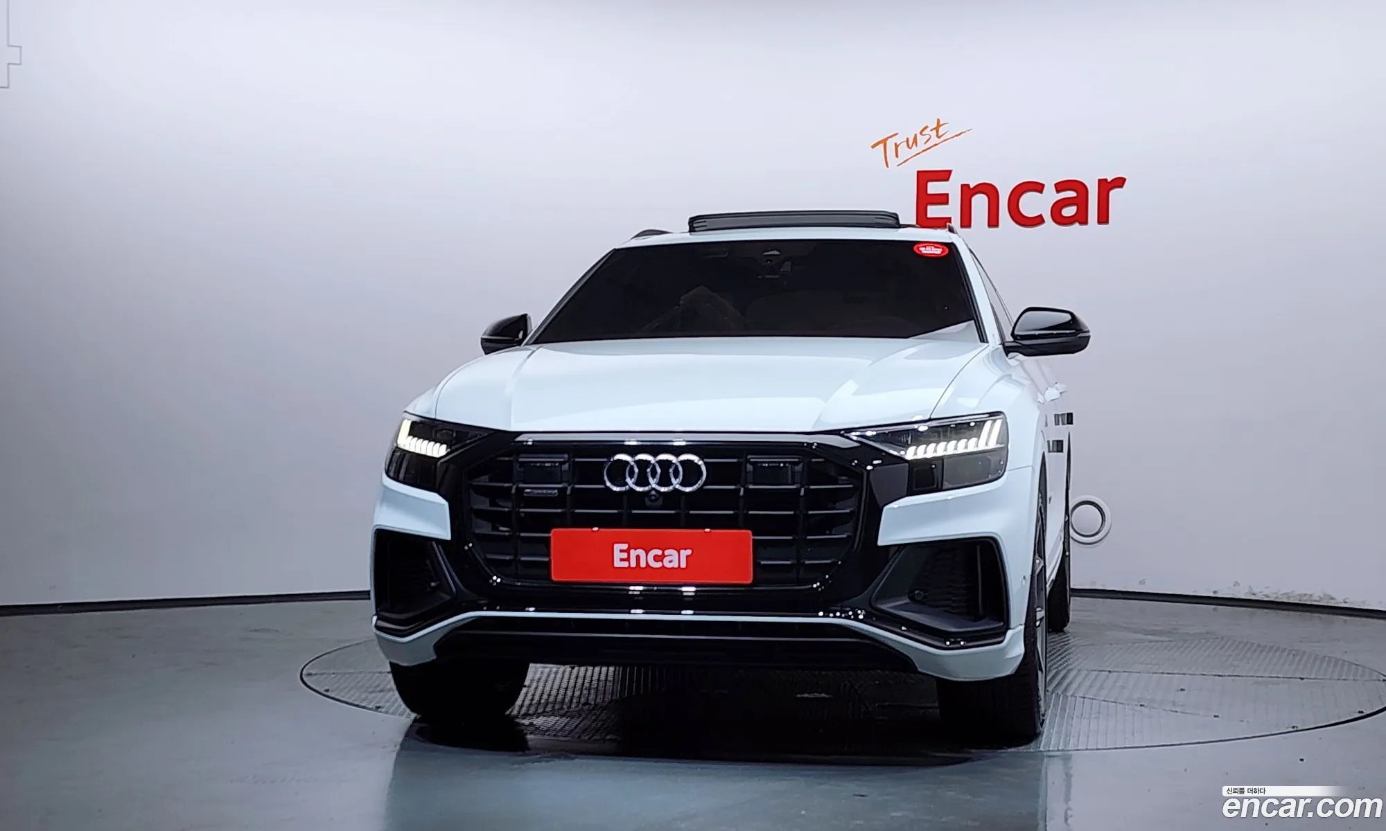 Audi Q8 2023 11111111111111111 — 19