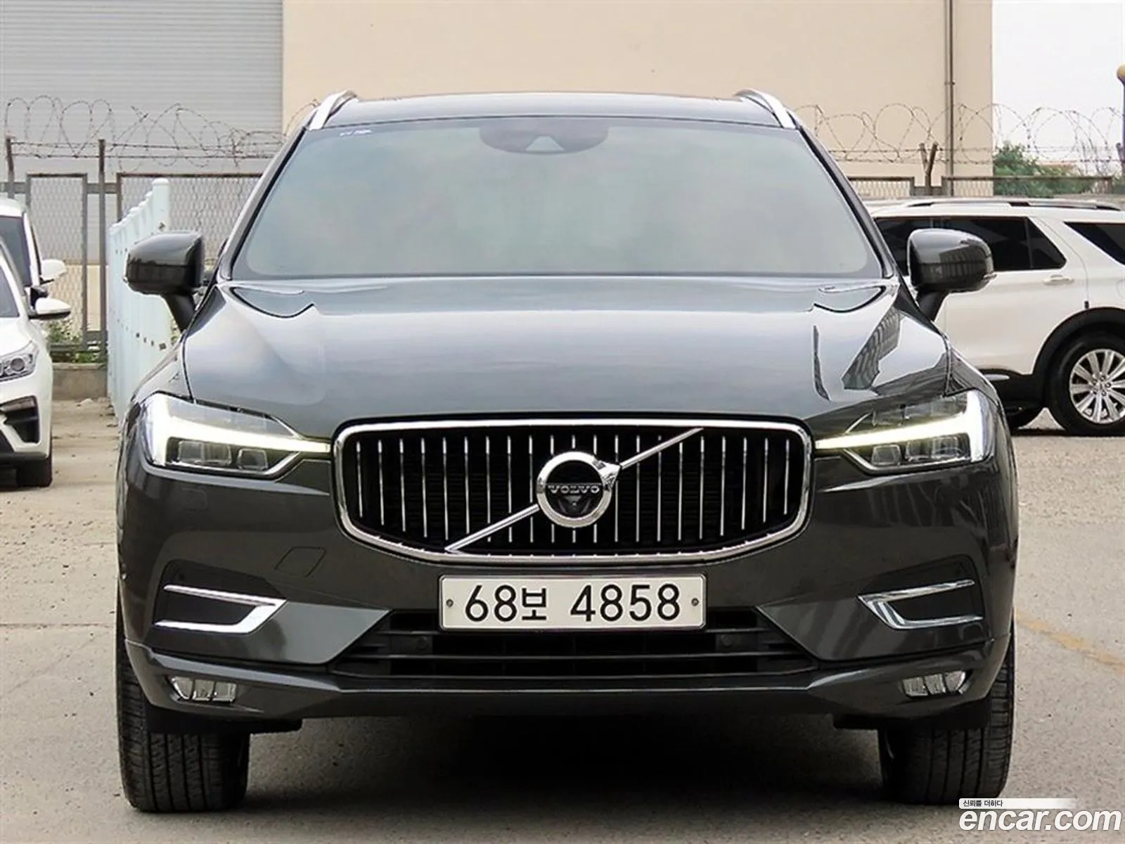 Volvo XC60 2018 — 19