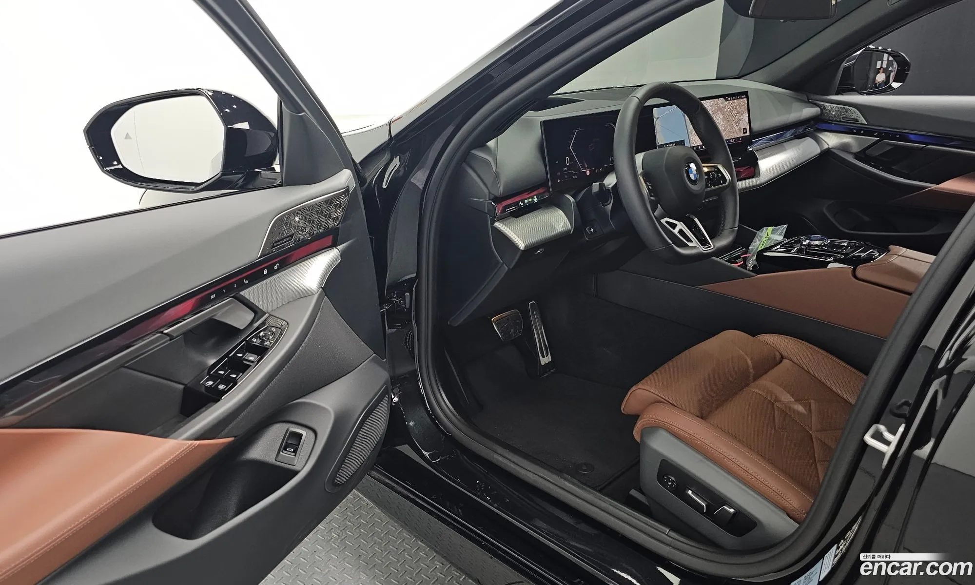 BMW 5 Series 2025 — 11