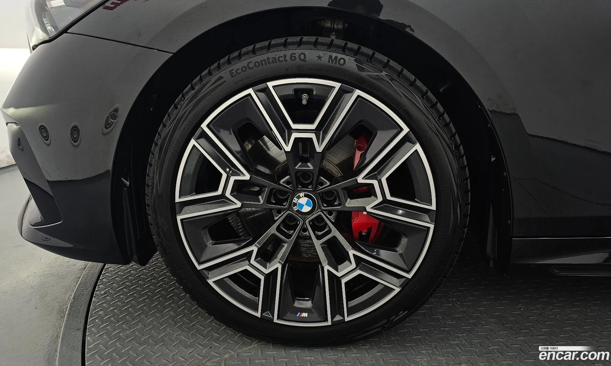 BMW 5 Series 2025 — 5
