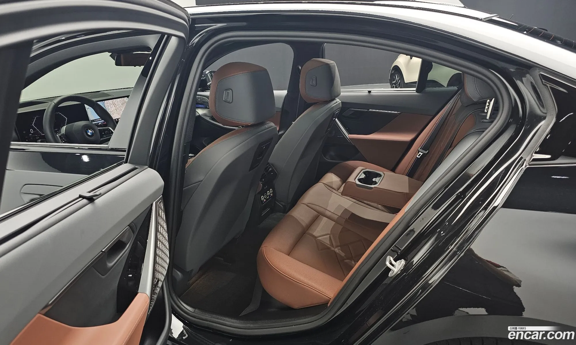 BMW 5 Series 2025 — 23