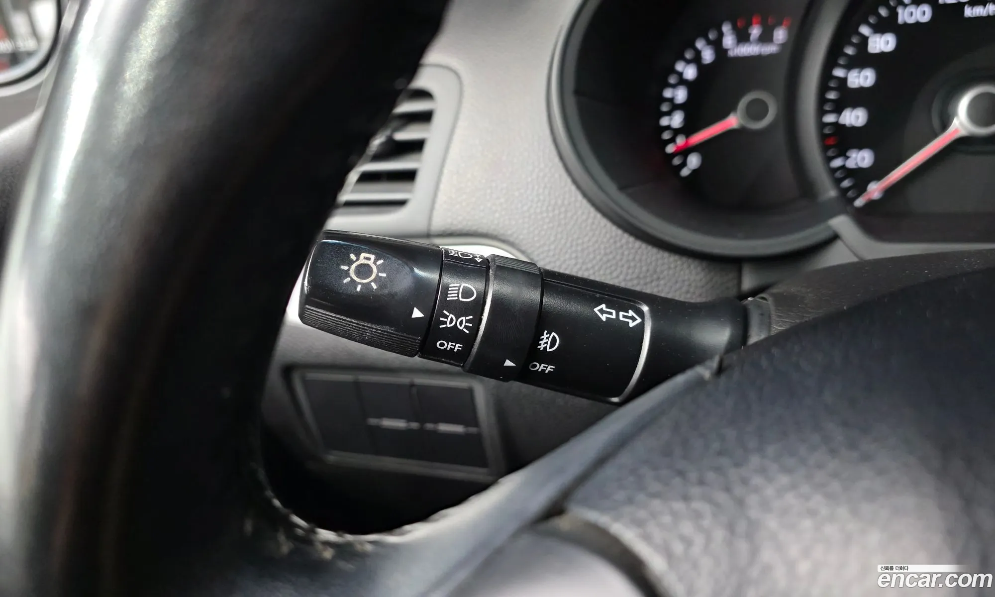 Kia Morning 2014 KNABX511BFT855032 — 31