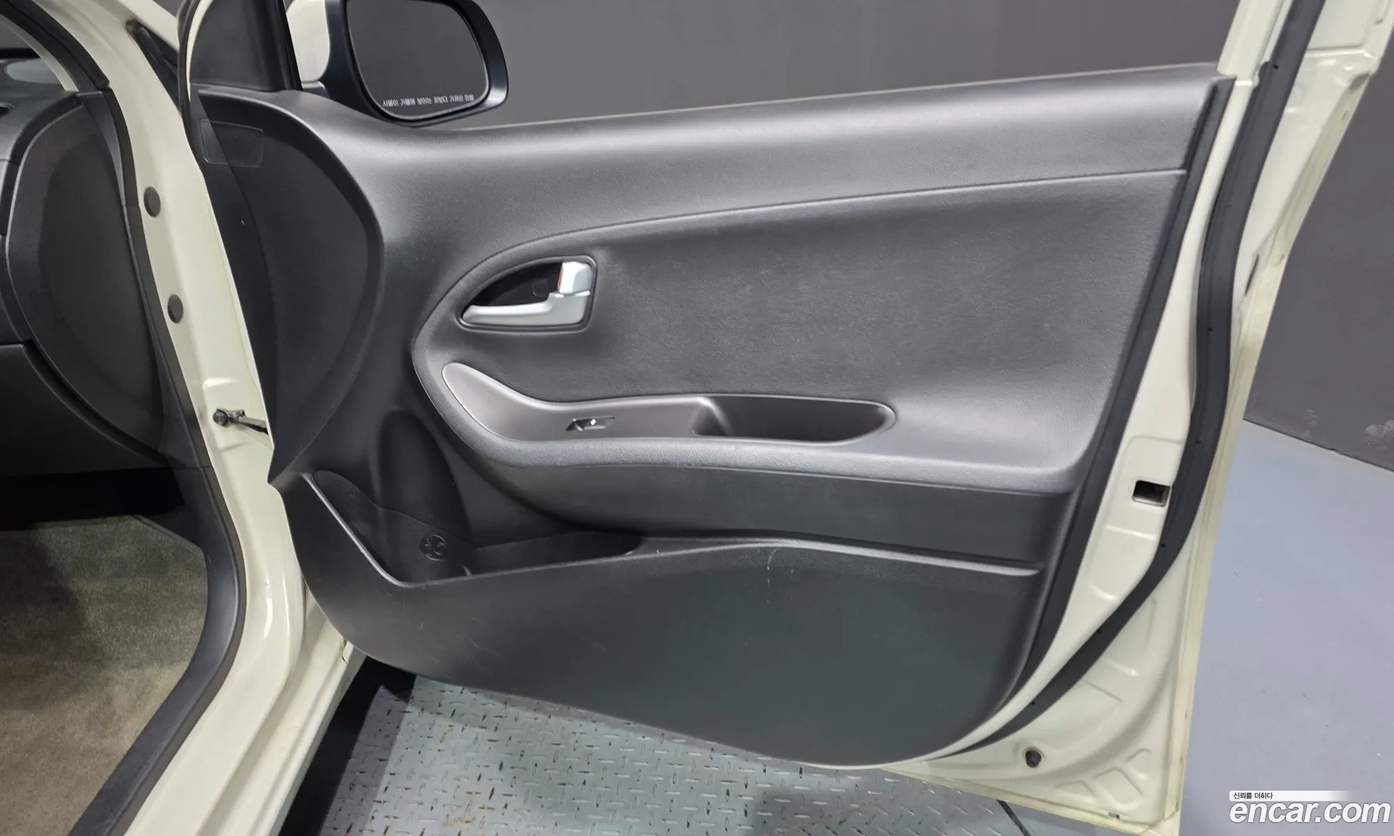 Kia Morning 2014 KNABX511BFT855032 — 18