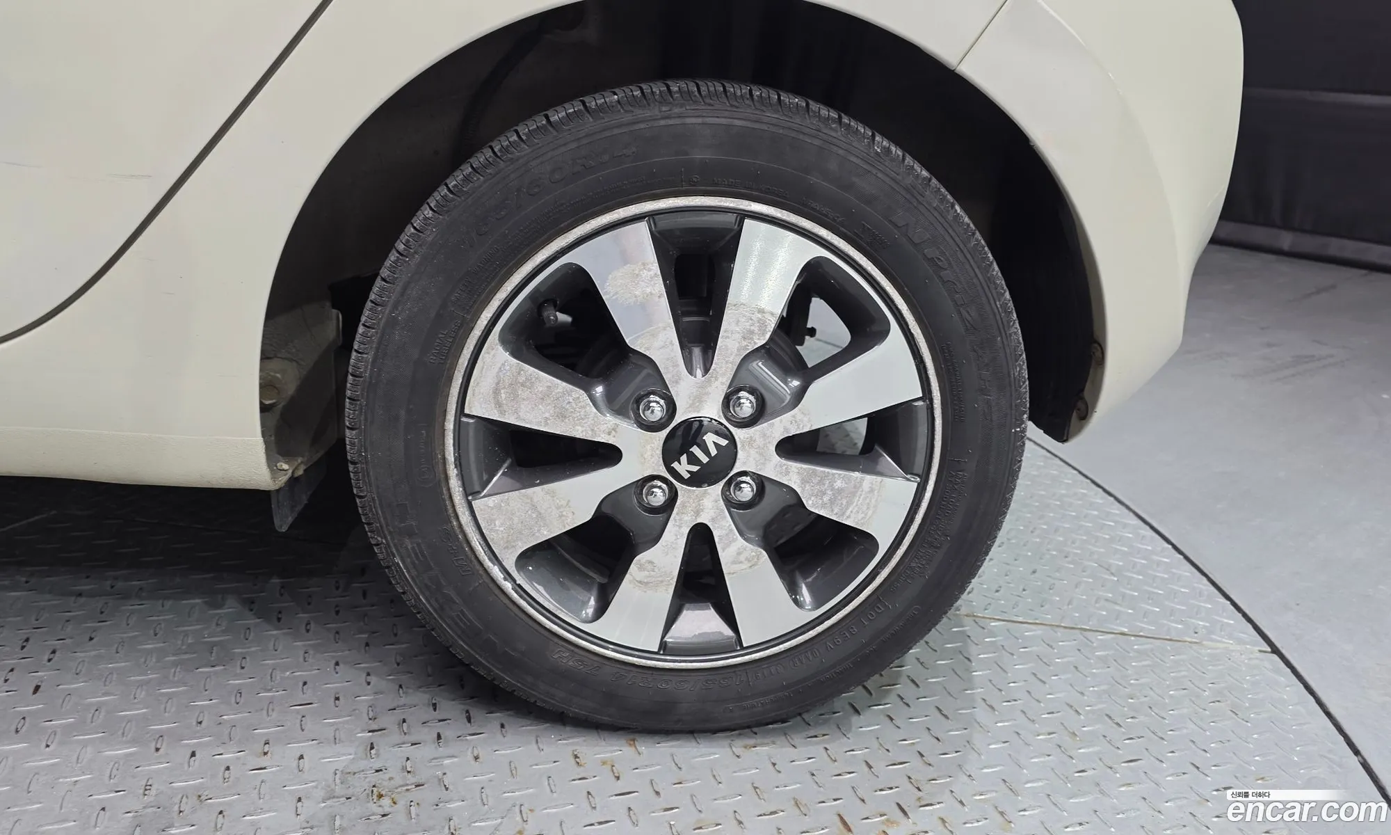 Kia Morning 2014 KNABX511BFT855032 — 24