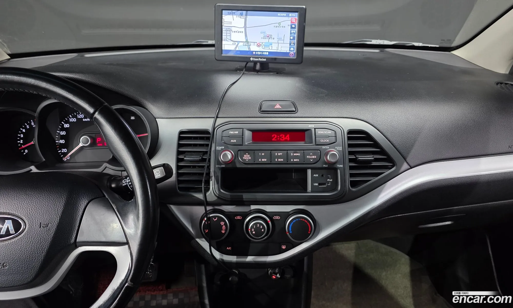 Kia Morning 2014 KNABX511BFT855032 — 11