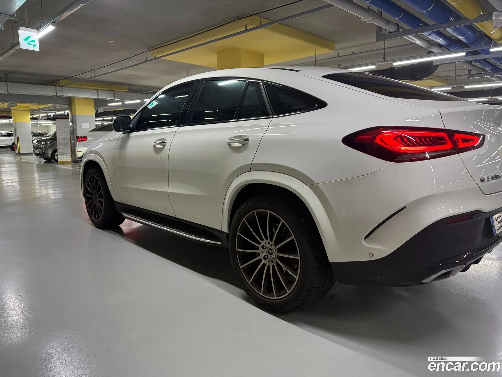 Mercedes-Benz GLE-Class W167 2022 — 12