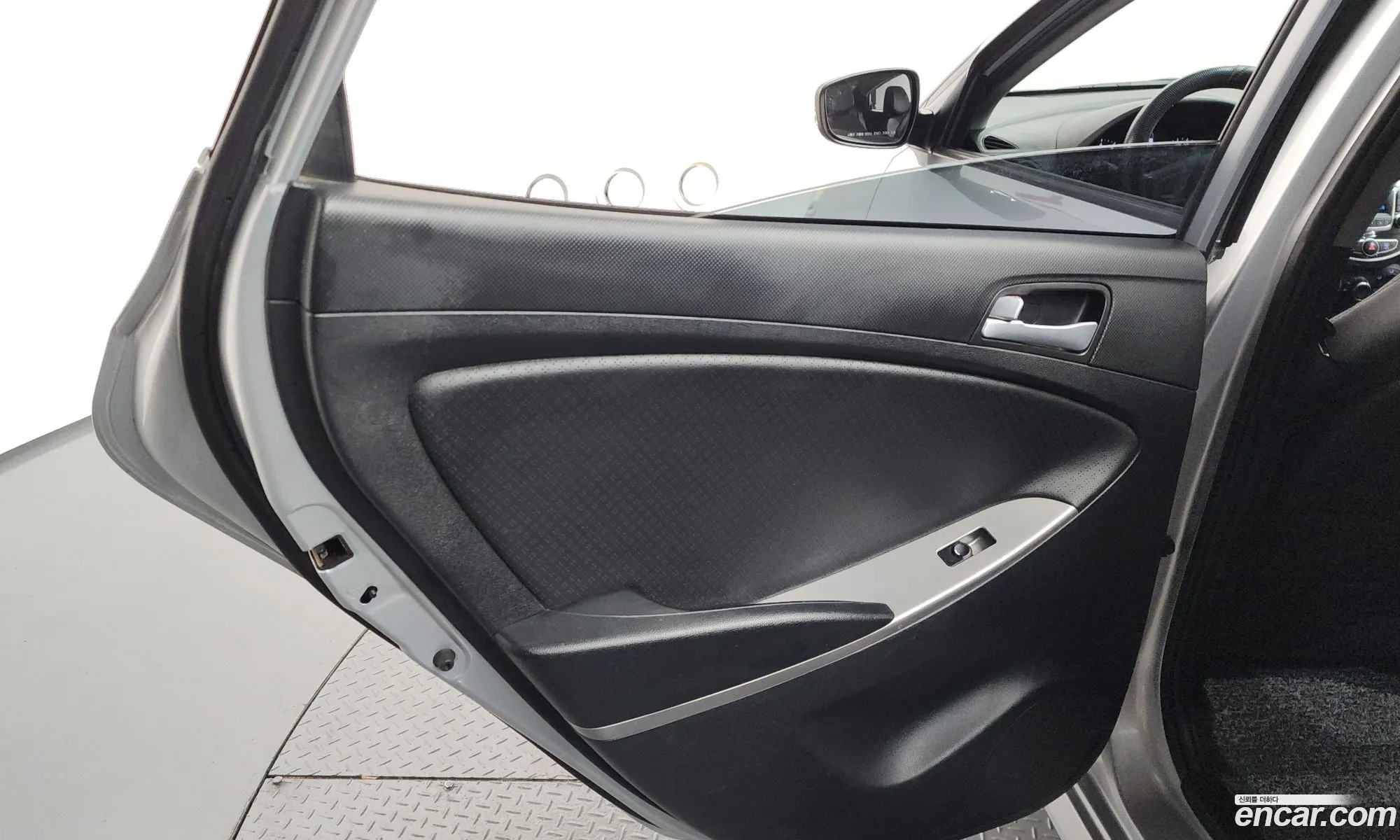 Hyundai Accent 2015 KMHCT41BEGU938081 — 17