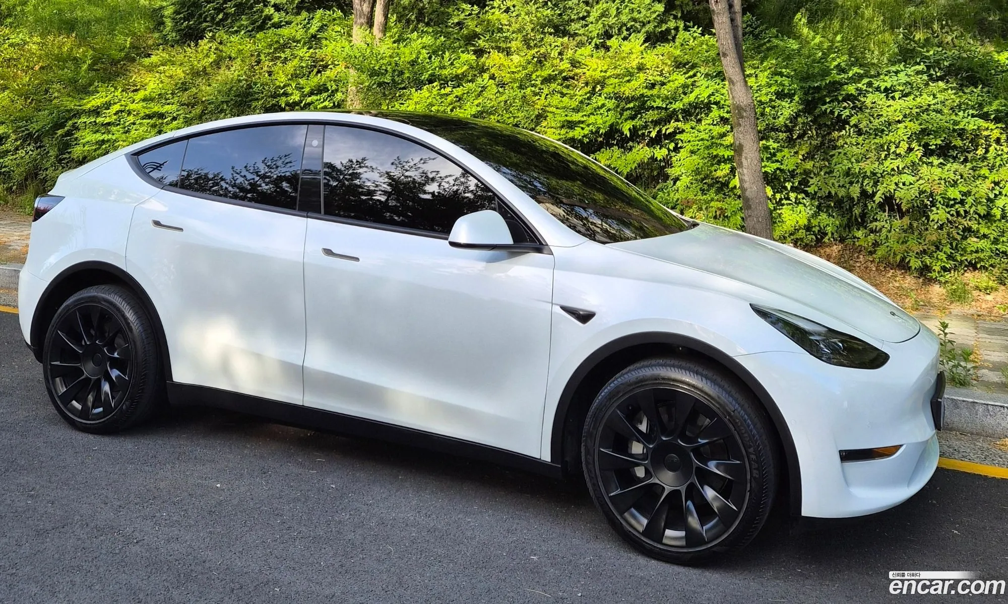 Tesla Model Y 2022 — 11