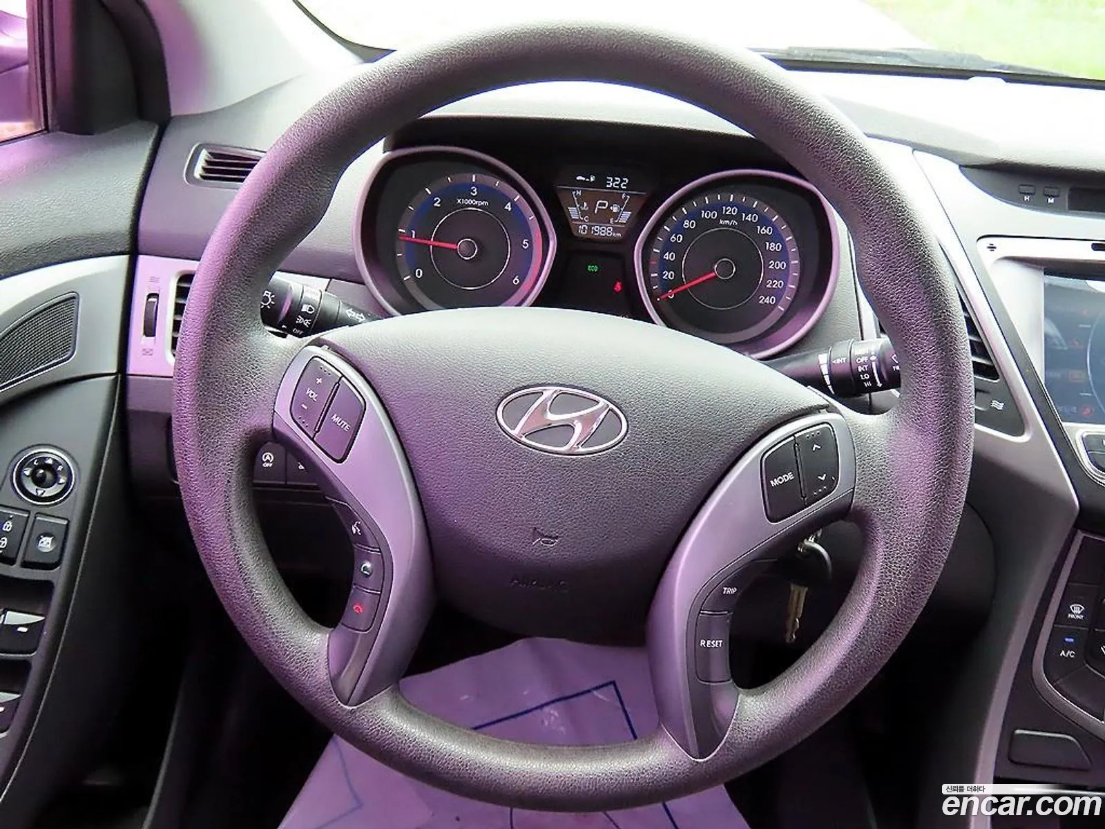 Hyundai Elantra 2015 — 3