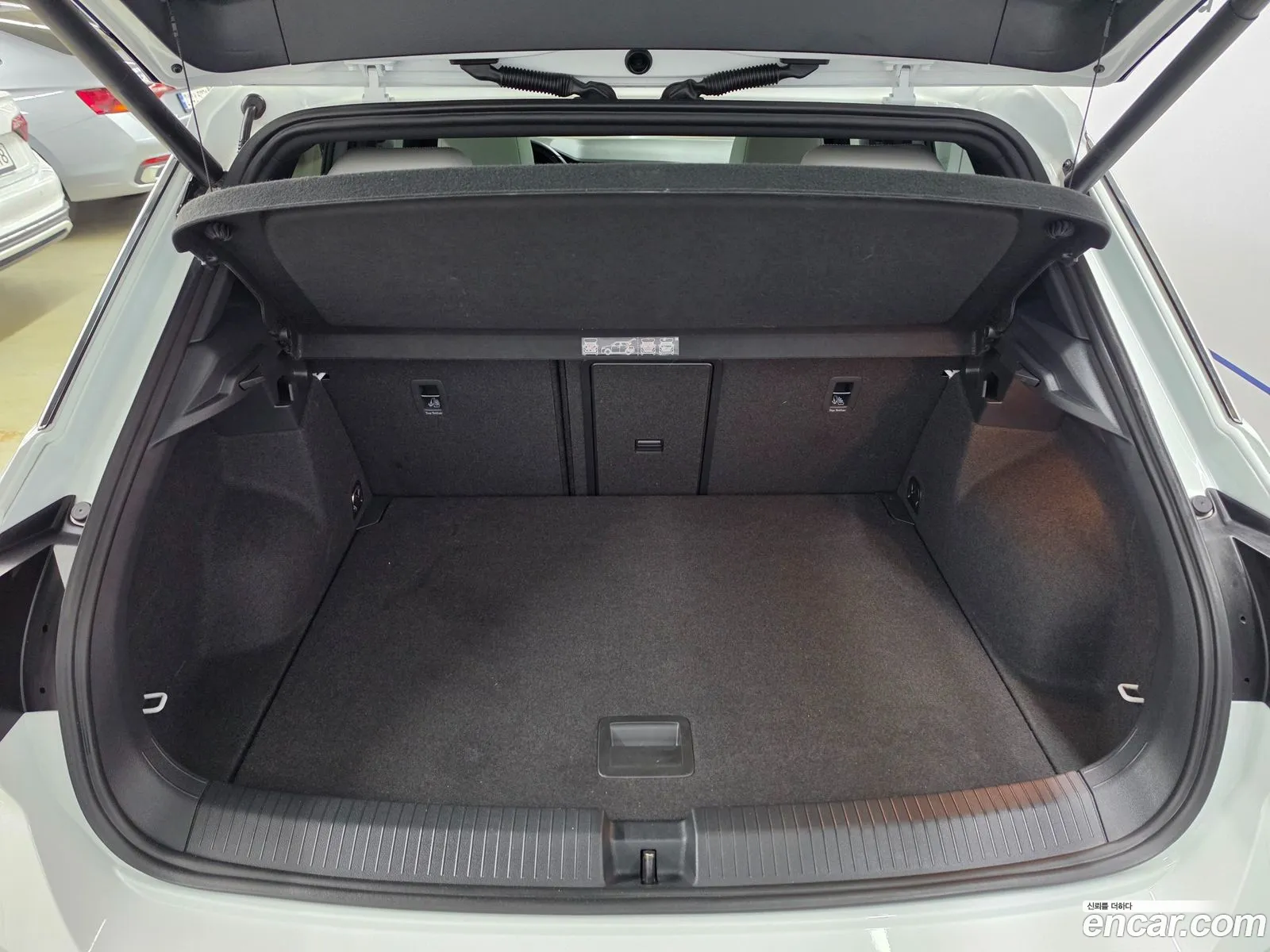 Volkswagen T-Roc 2021 — 17
