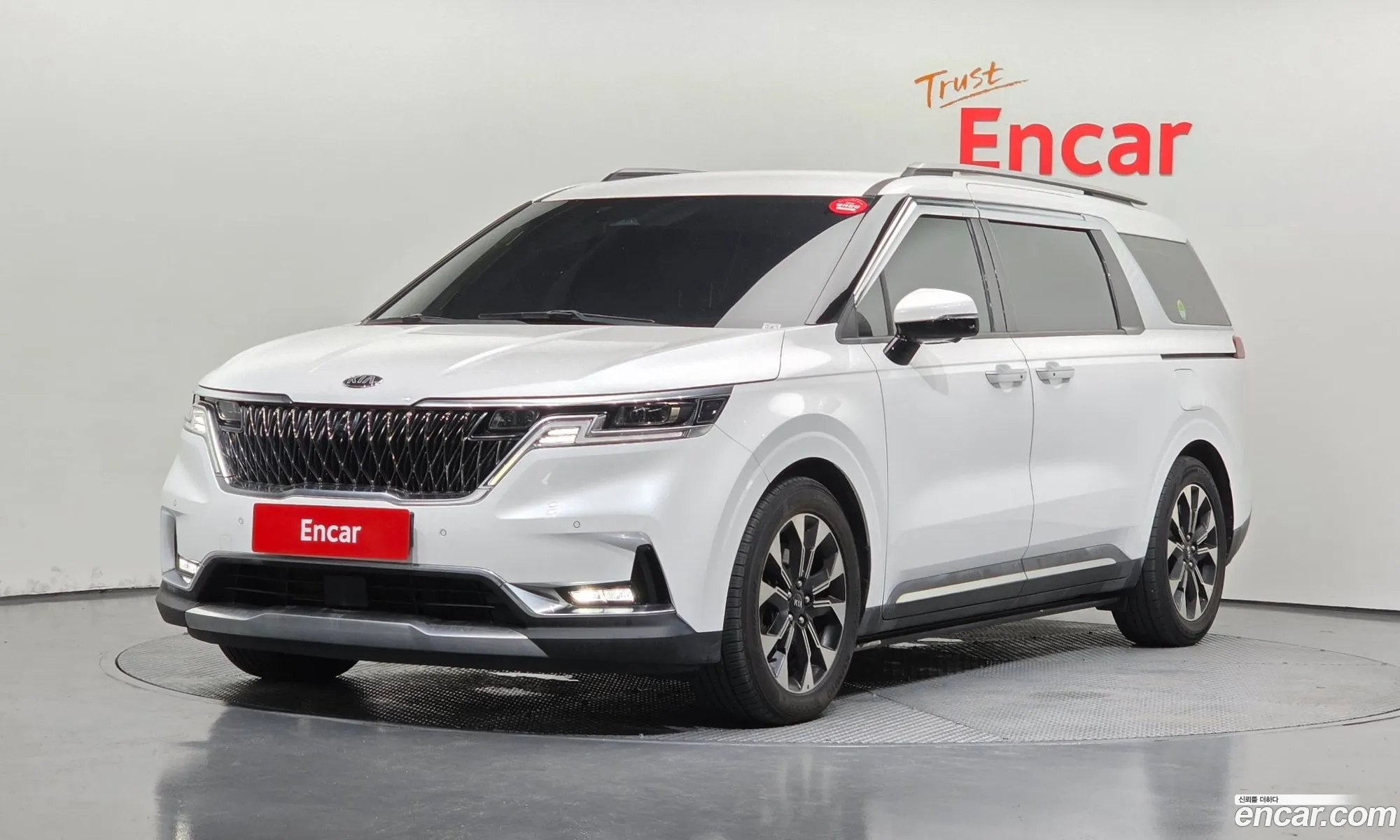 Kia Carnival 2021 KNANE81BBMS113748 — 2