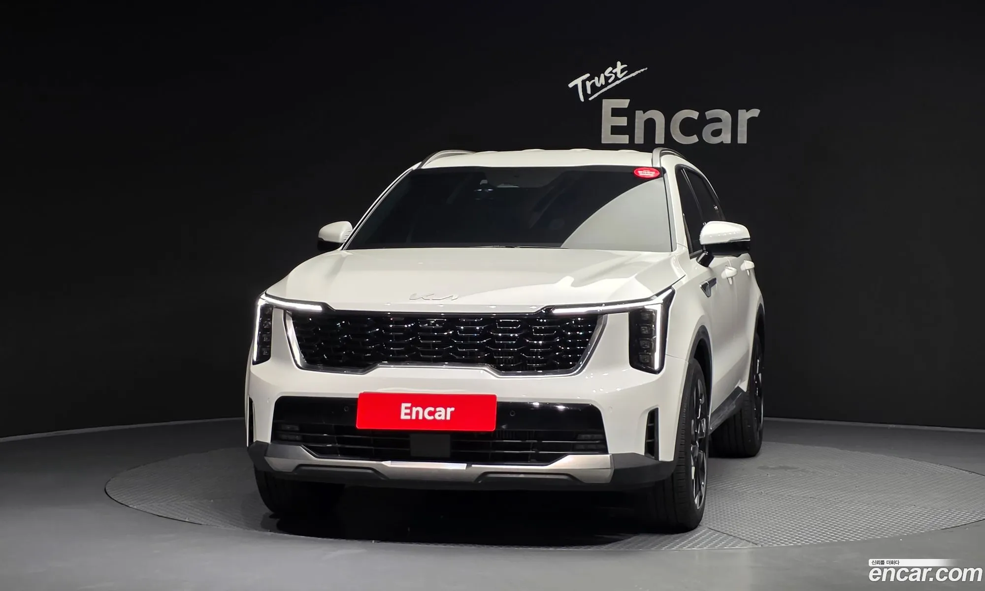 Kia Sorento 2024 KNARJ81FGRA304094 — 4