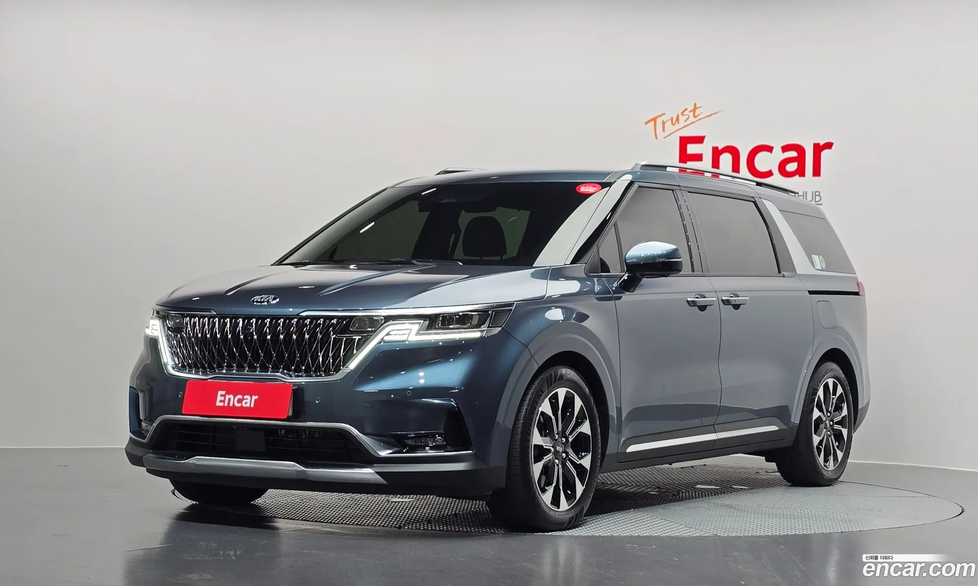 Kia Carnival 2020 KNANE813BMS036410 — 3