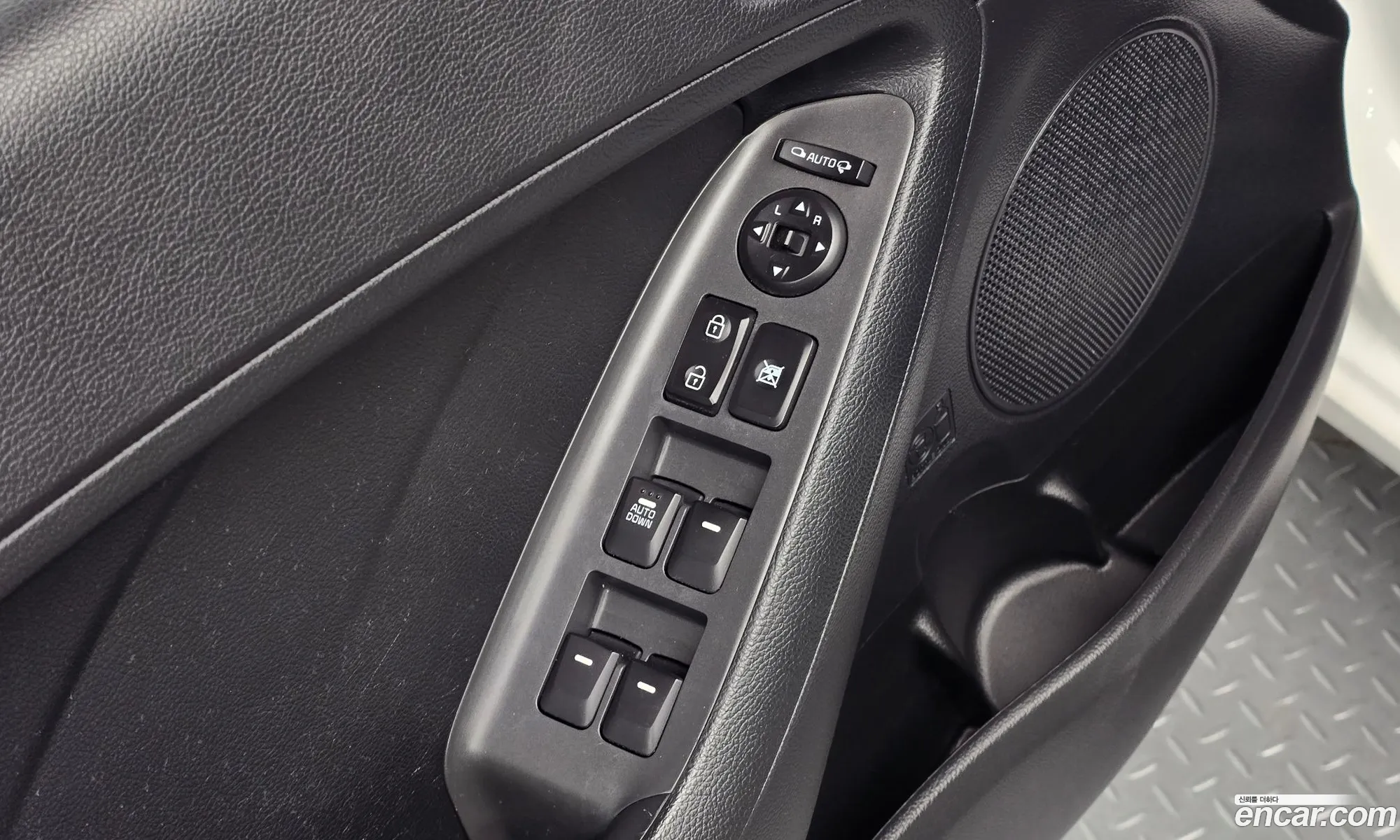 Kia K3 2016 KNAFK412BGA658908 — 18