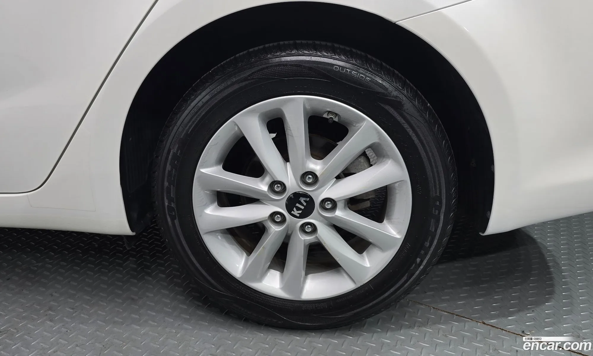 Kia K3 2016 KNAFK412BGA658908 — 23