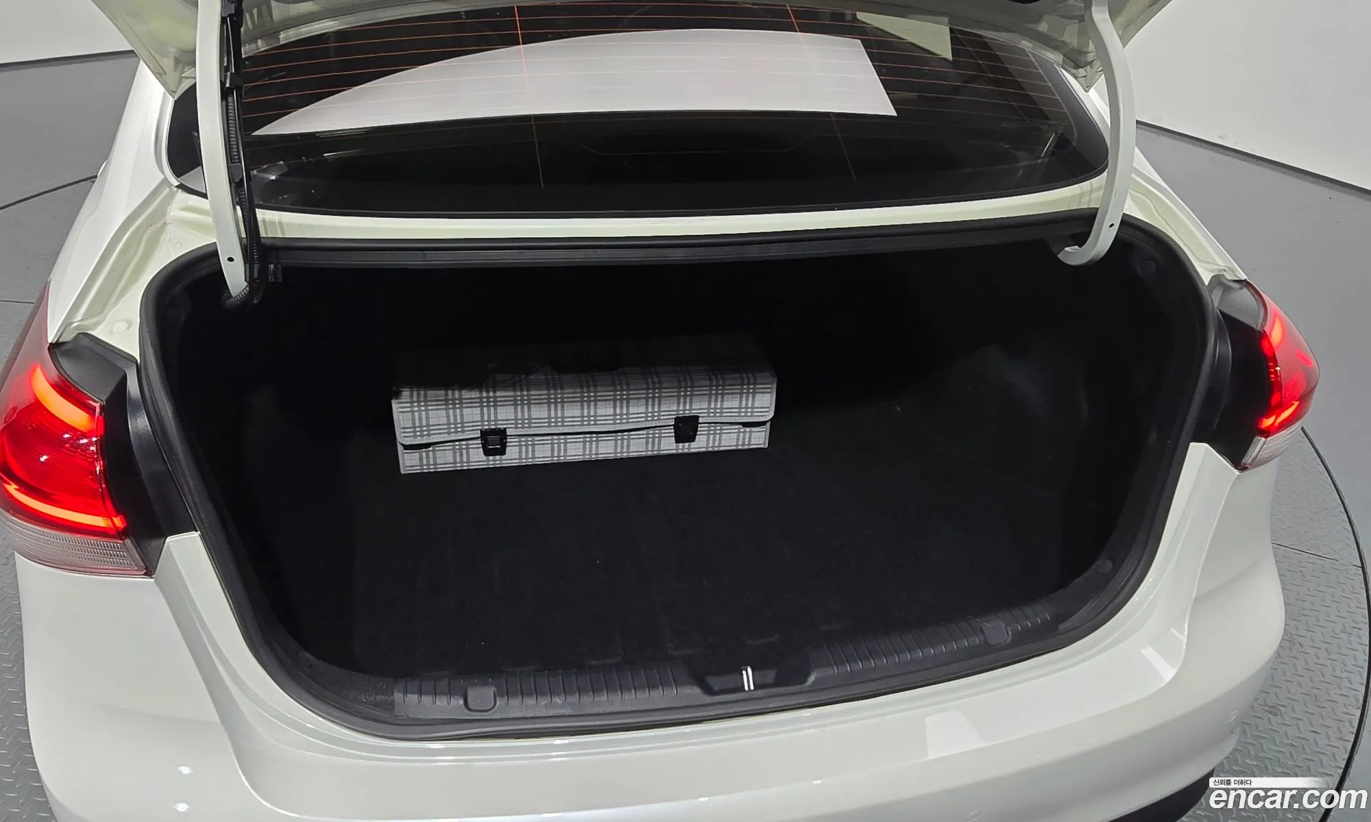 Kia K3 2016 KNAFK412BGA658908 — 22