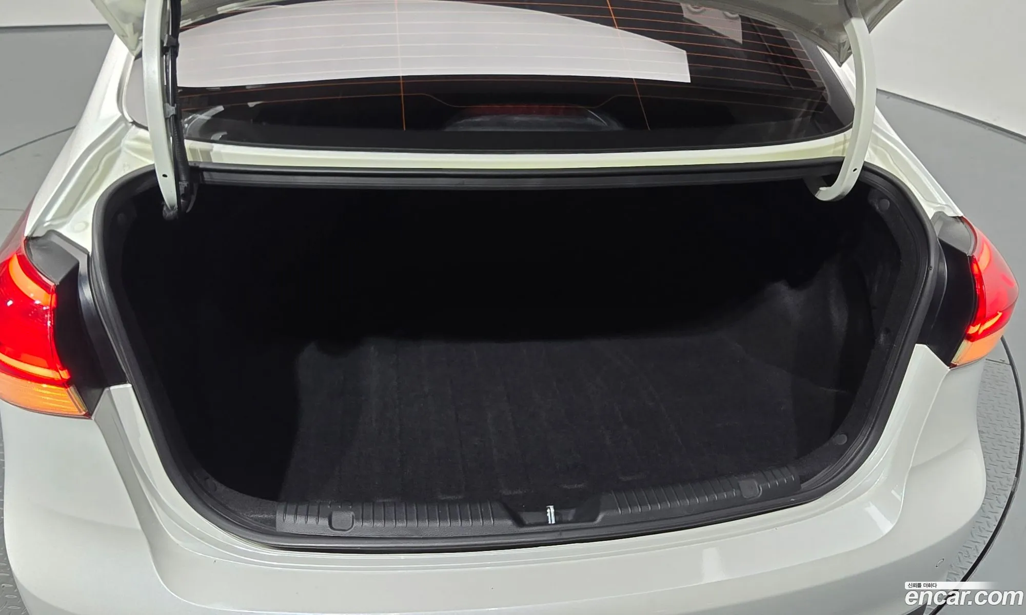 Kia K3 2016 KNAFK41BGGA635859 — 17