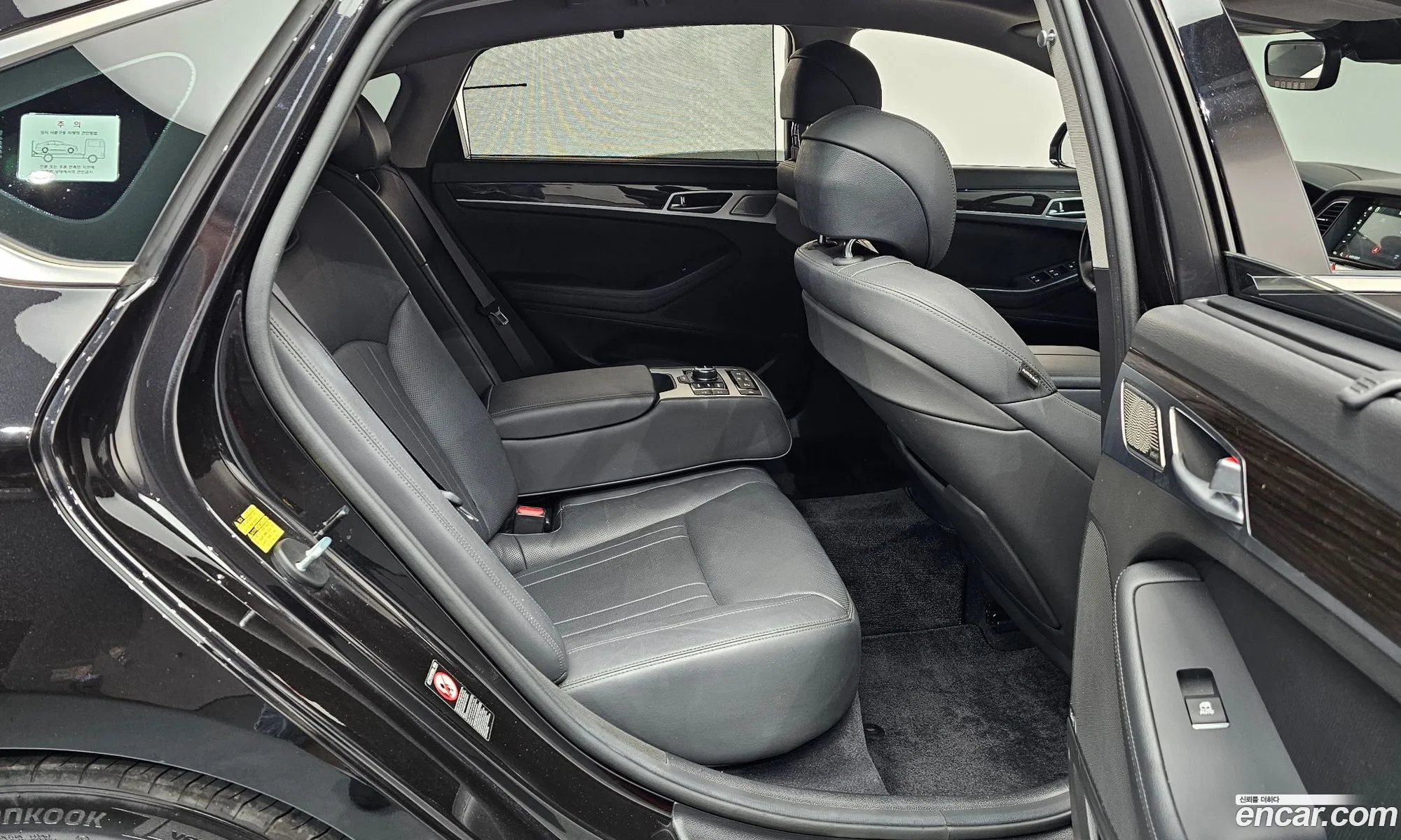 Genesis G80 2017 KMHGN41DDJU263539 — 14