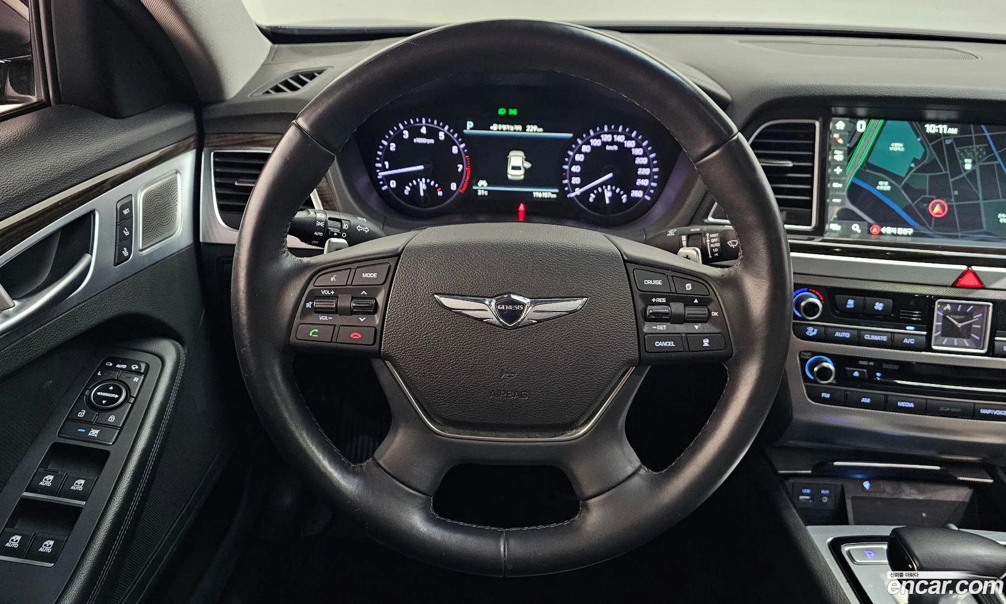 Genesis G80 2017 KMHGN41DDJU263539 — 11