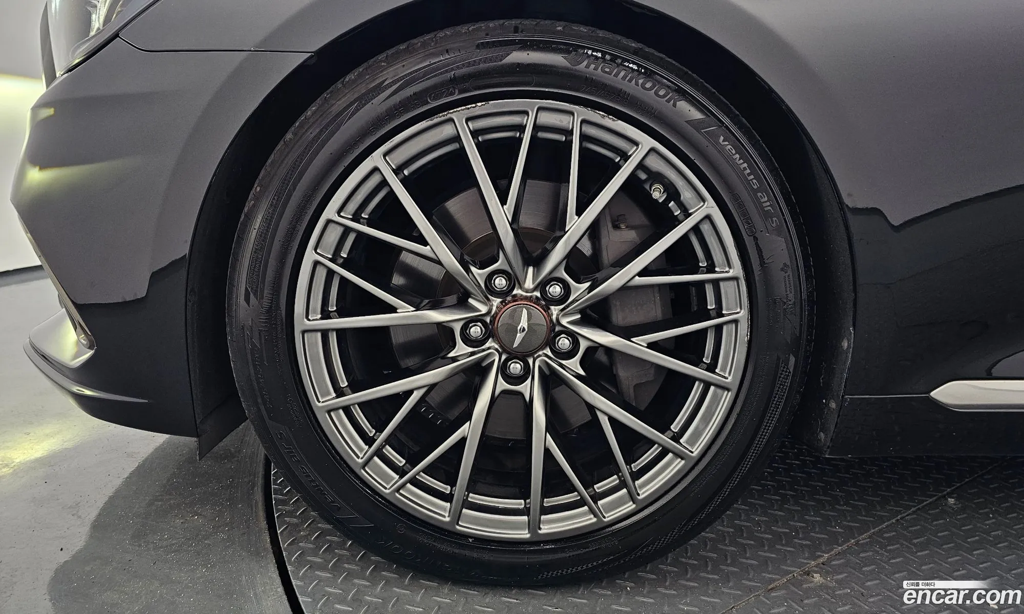 Genesis G80 2017 KMHGN41DDJU263539 — 7