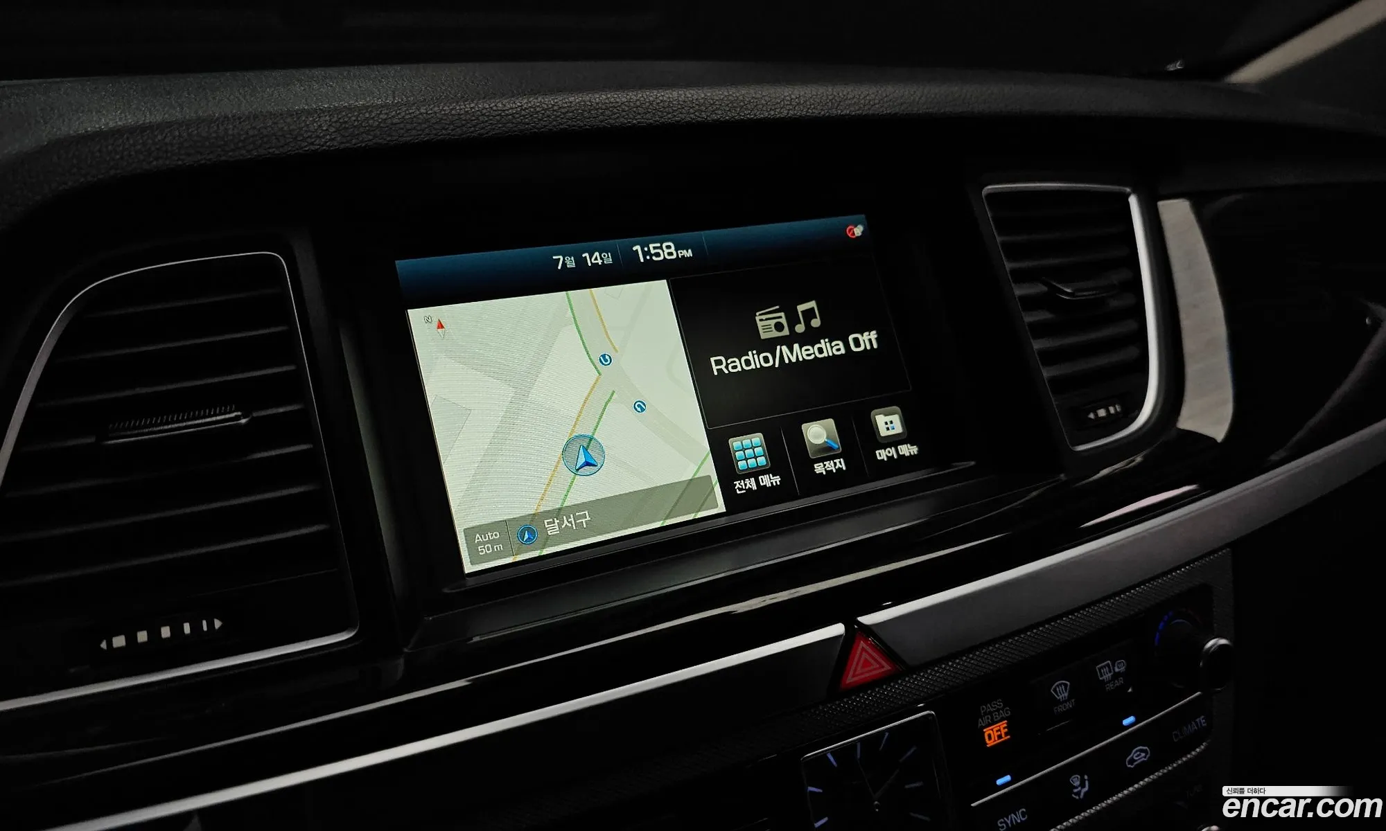 Genesis G80 2017 KMHGL41DDHU226512 — 19